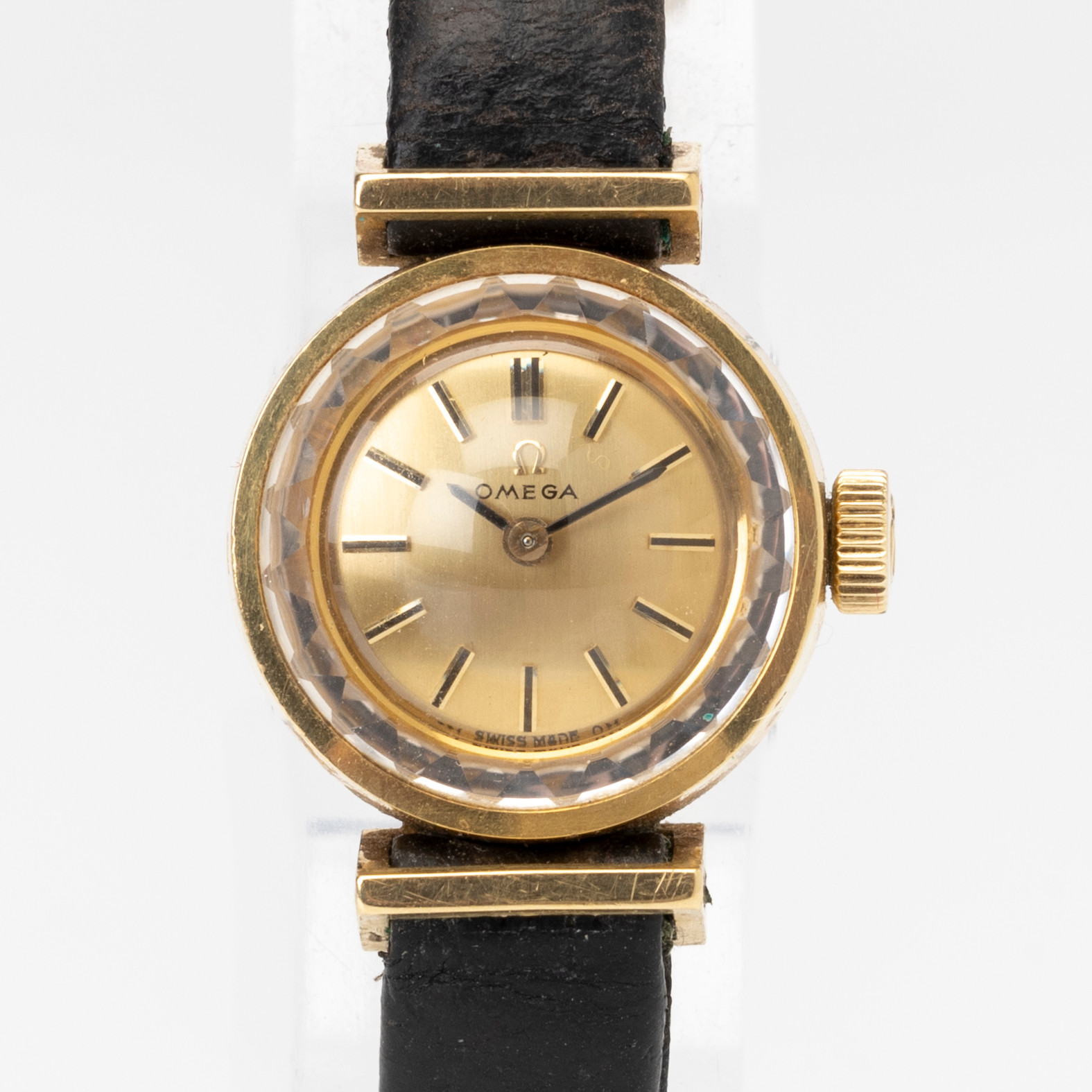 OMEGA, manuell, boett av 18K guld, 1970-tal.