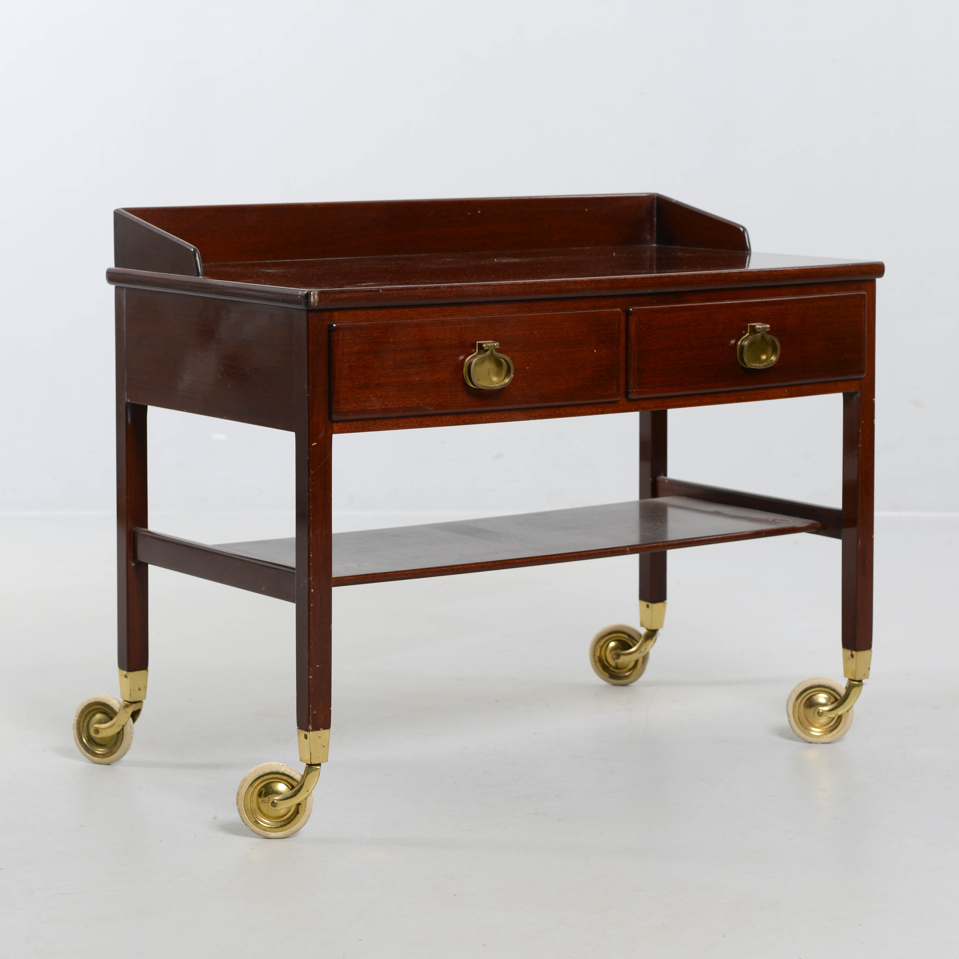 KERSTIN HÖRLIN-HOLMQUIST. Serveringsbord, Nordiska Kompaniets verkstäder, 1960-tal.