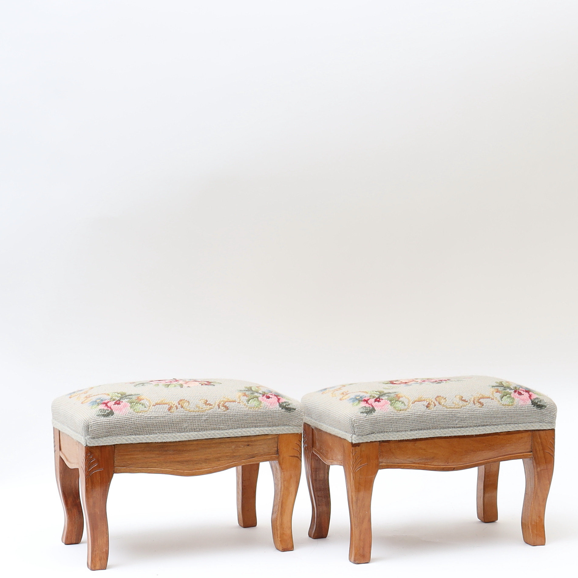 FOTPALLAR ETT PAR, rokokostil, 1900-tal.