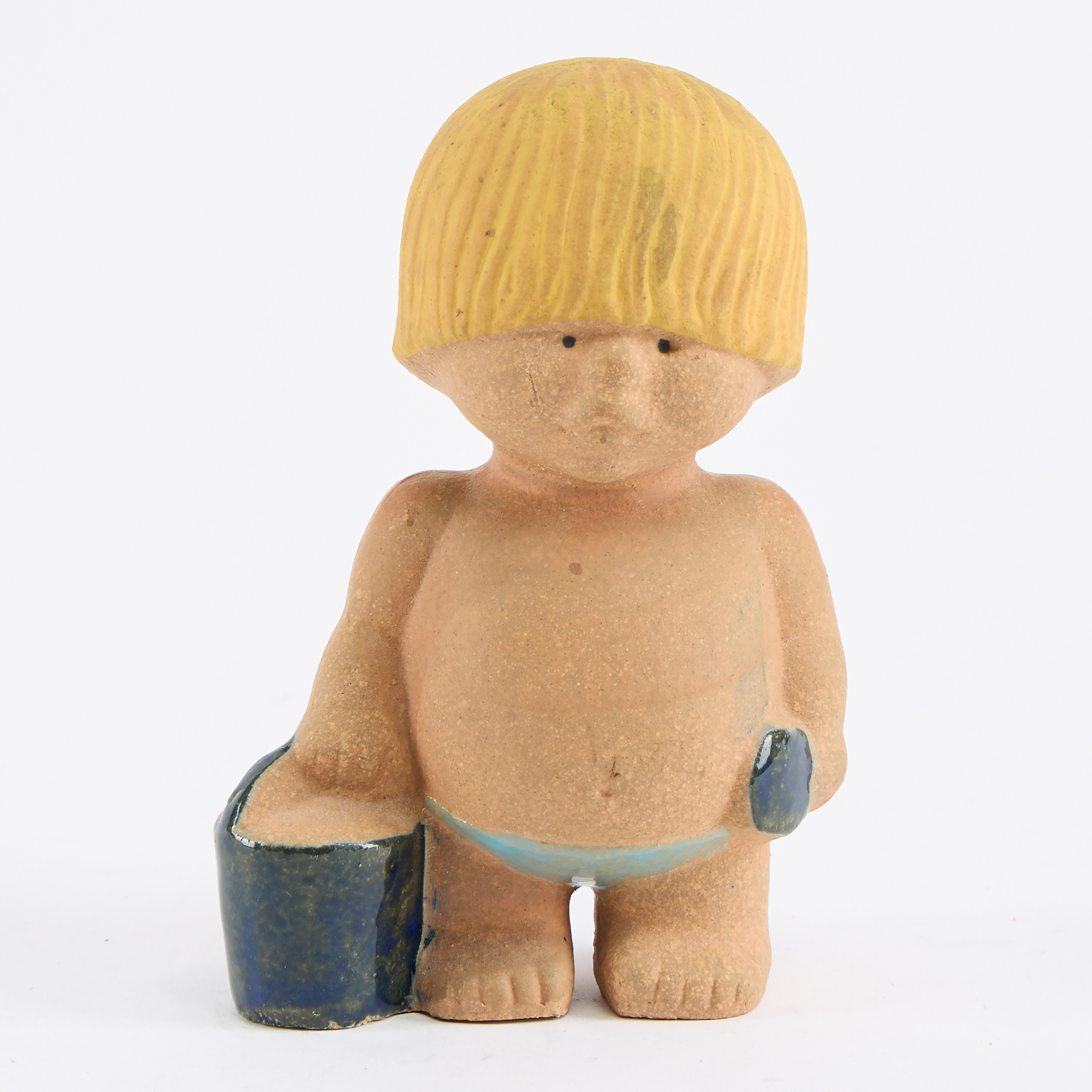 LISA LARSON. Figurin, "Väst", ur serien världens barn för Gustavsberg.