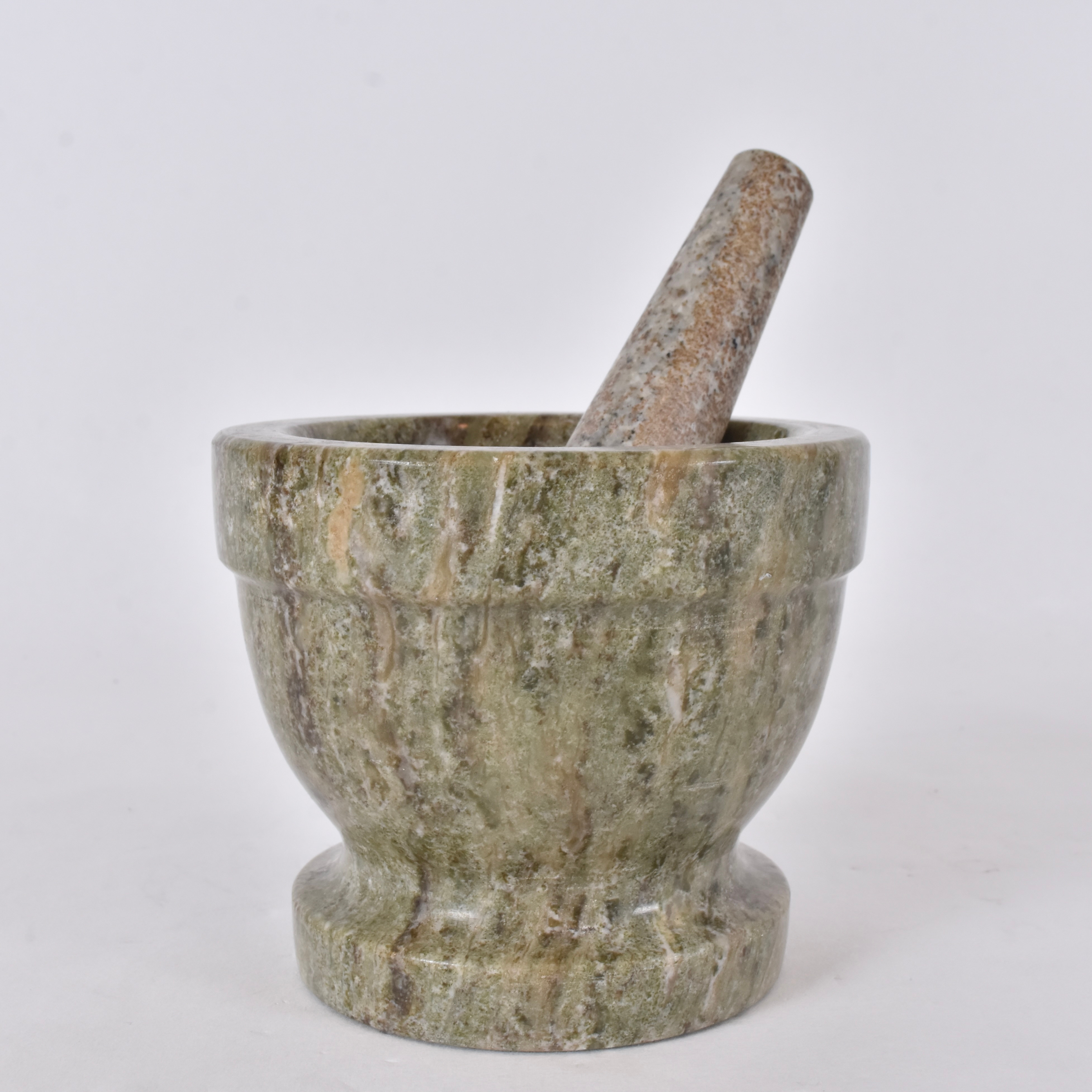 MORTEL MED PISTILL, Kolmårdsmarmor, 1900-tal.