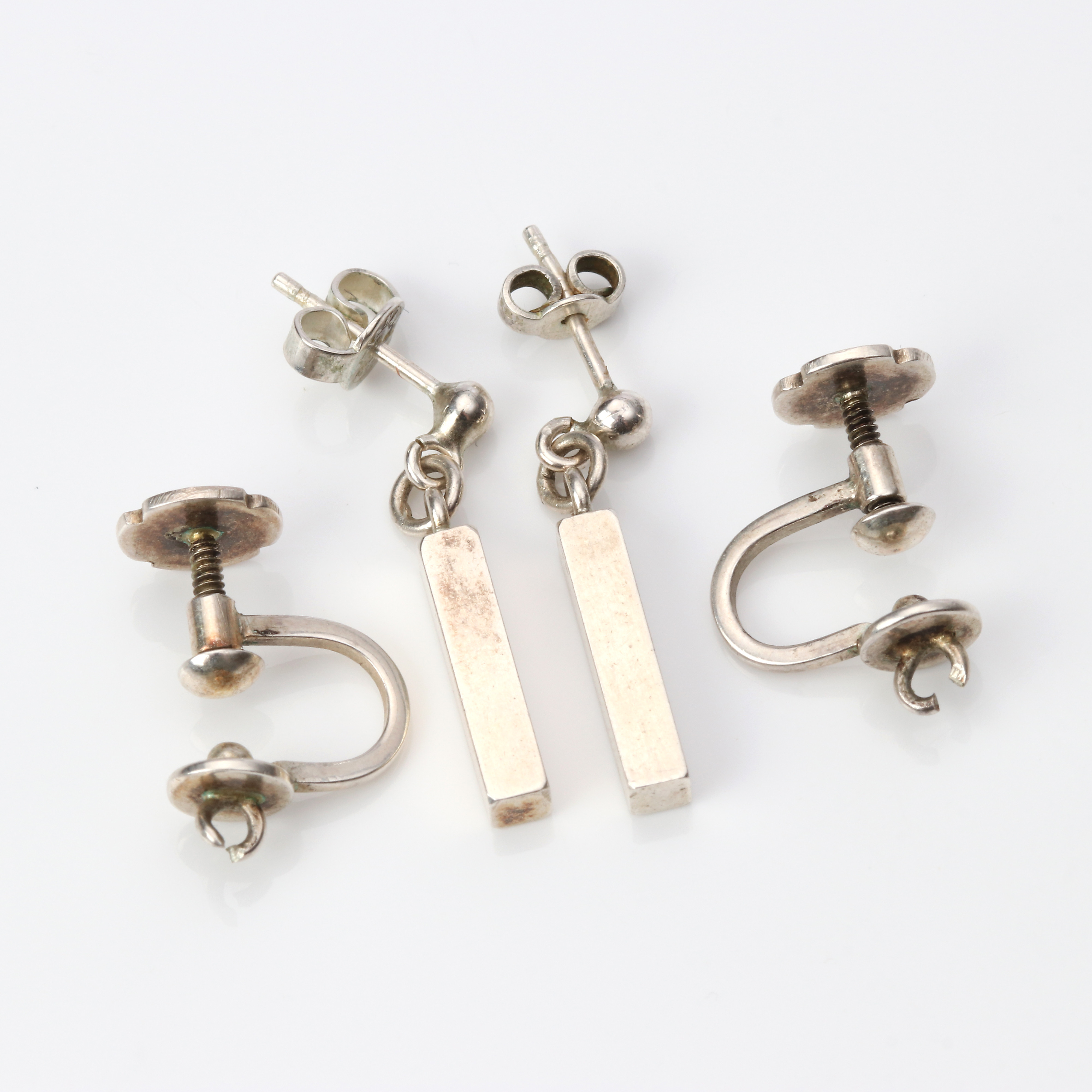 WIWEN NILSSON. ÖRHÄNGEN, ETT PAR. Sterlingsilver, Lund 1958.