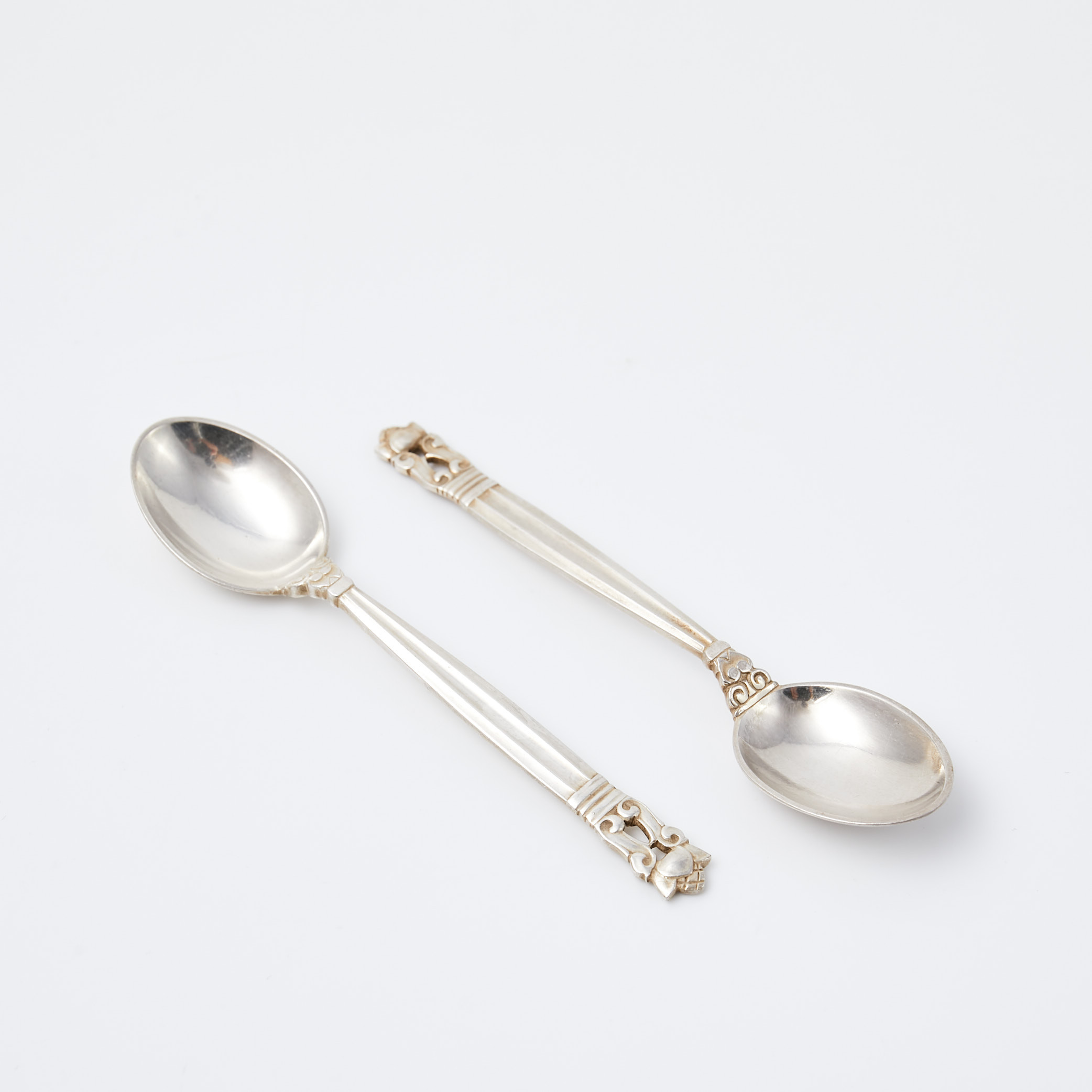 JOHAN RODHE. 10 st, "Acorn/Konge", kaffeskedar, Georg Jensen, Danmark, 1933-44.