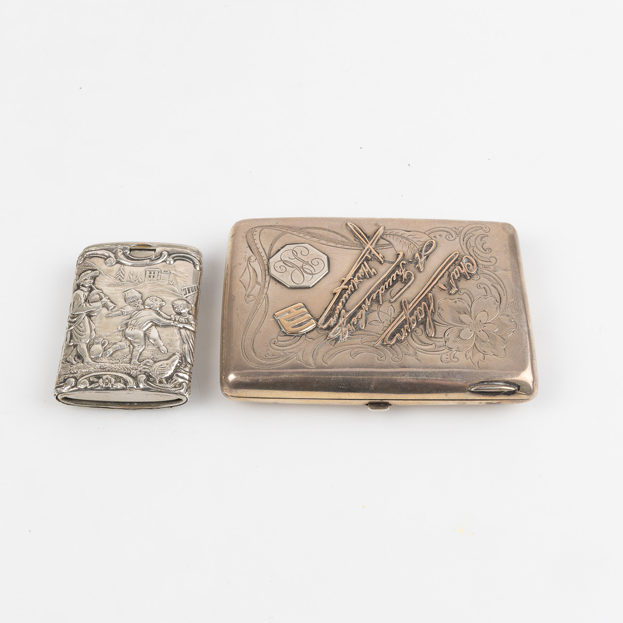 CIGARETTETUI SAMT TÄNDSTICKSASK, silver, bl a Ryssland.