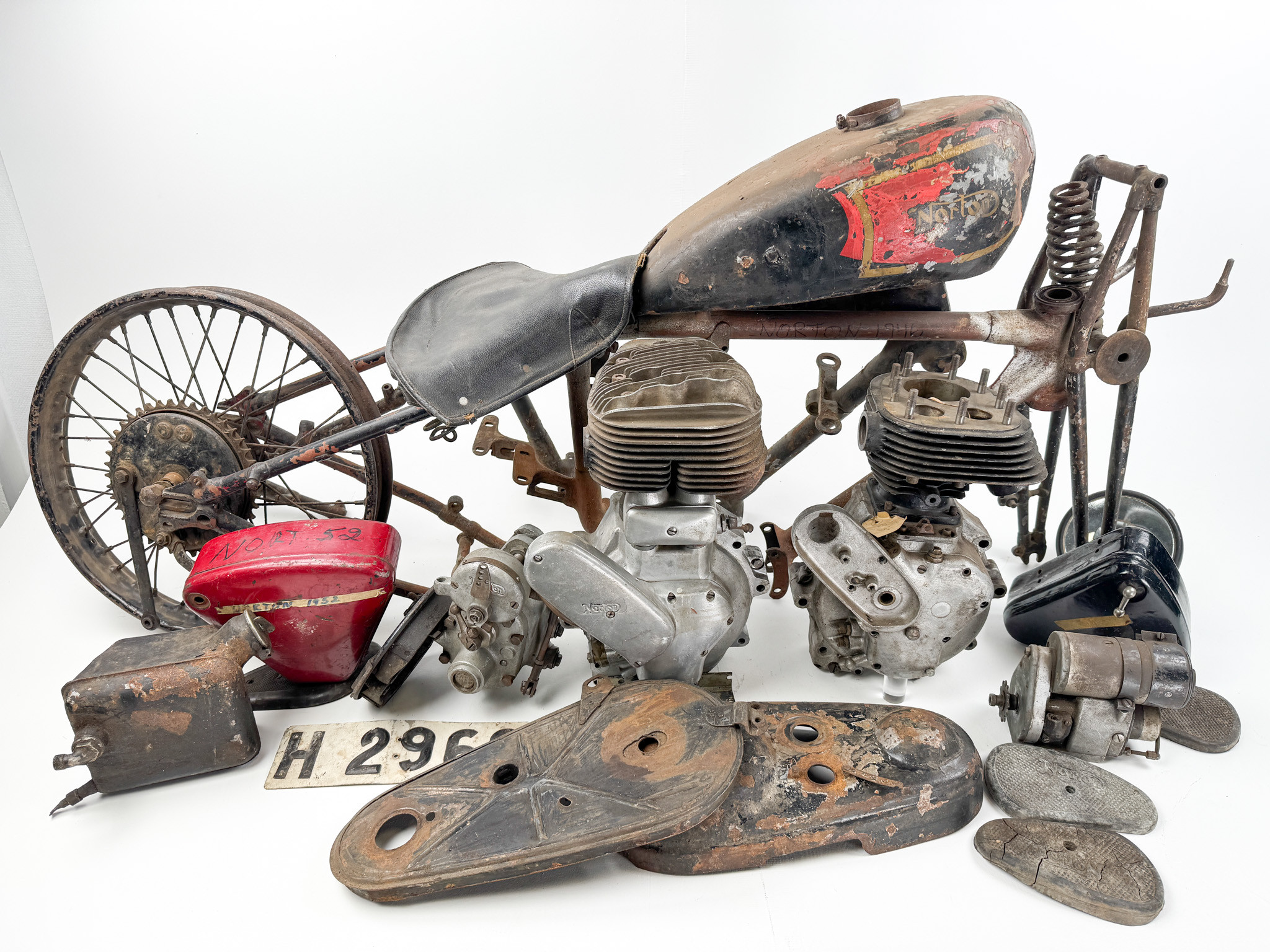 NORTON, modell 16H, parti delar, 1940-tal, England.