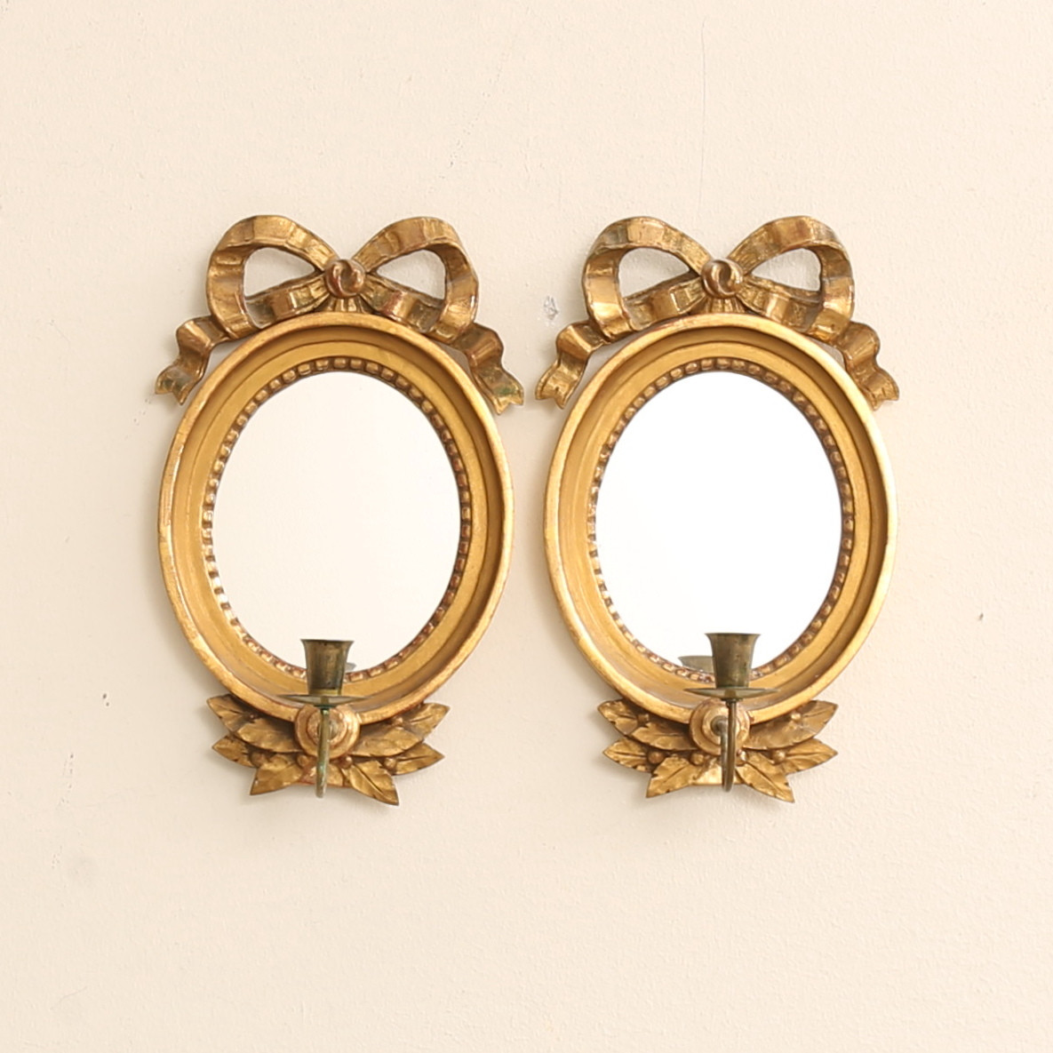 SPEGELLAMPETTER, ett par, gustaviansk still, 1900-tal.