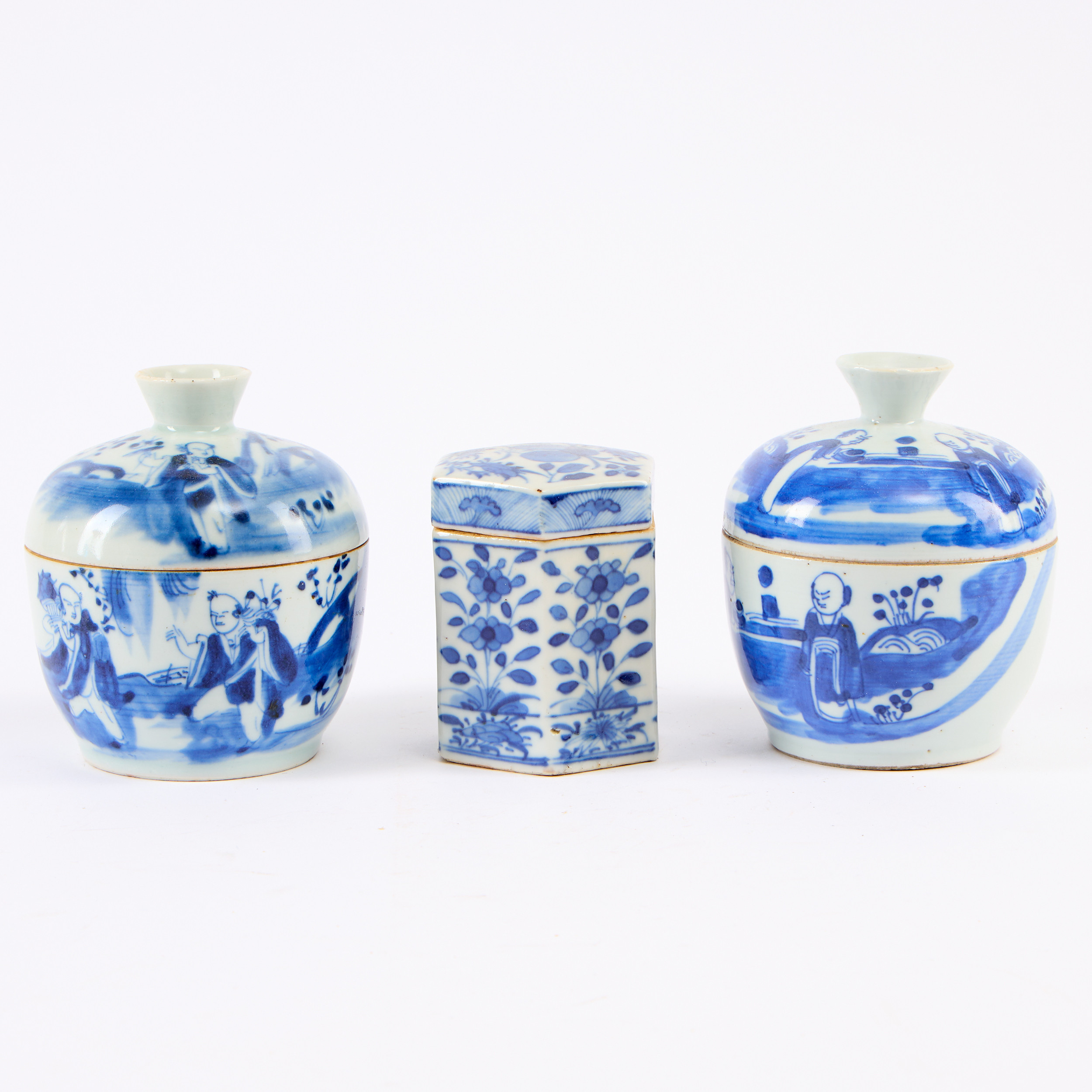 SKÅLAR MED LOCK, ett par, samt ask, Kina.