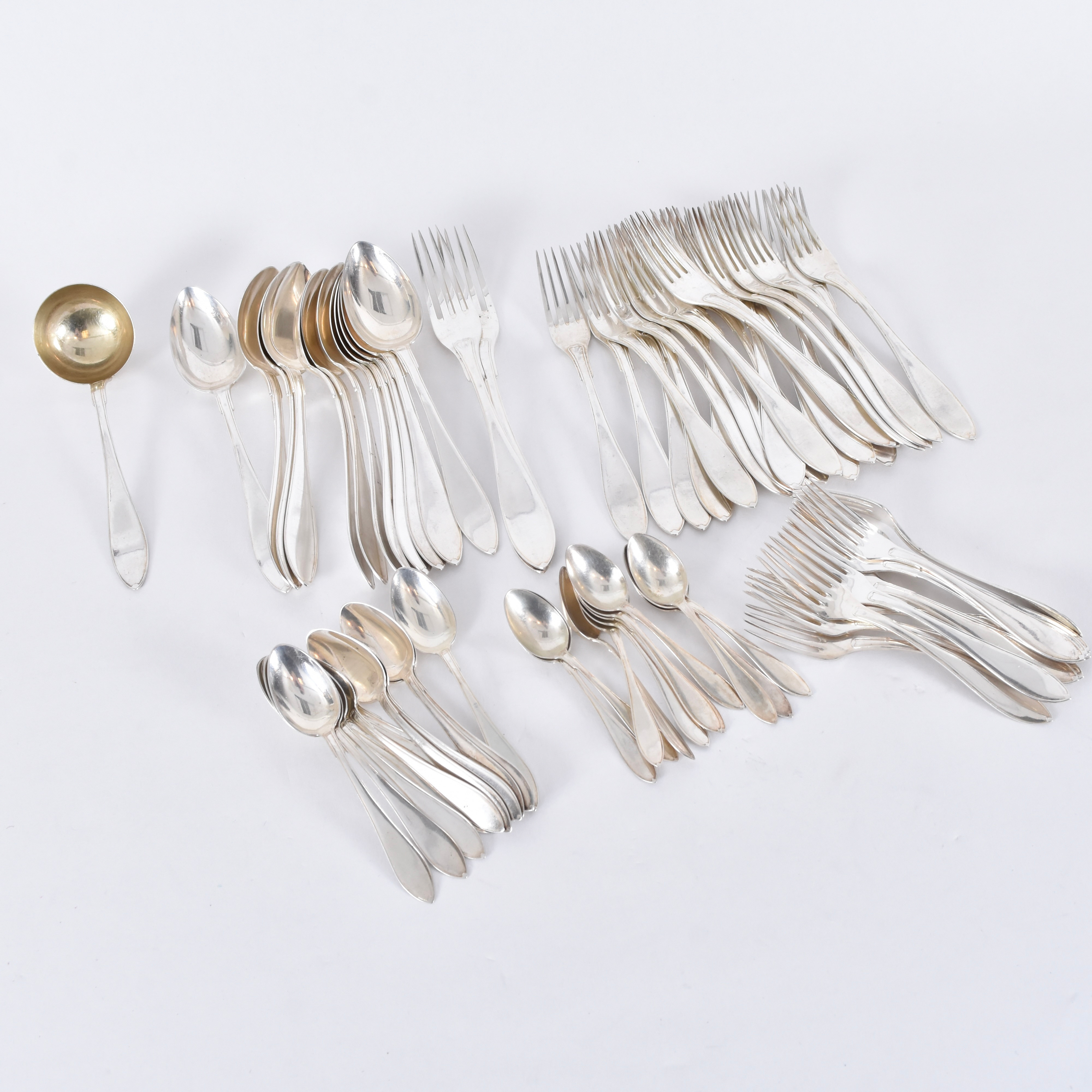 BESTICKSUPPSÄTTNING, silver, "Gammal Svensk" total vikt 2220 gram, 1900-tal.