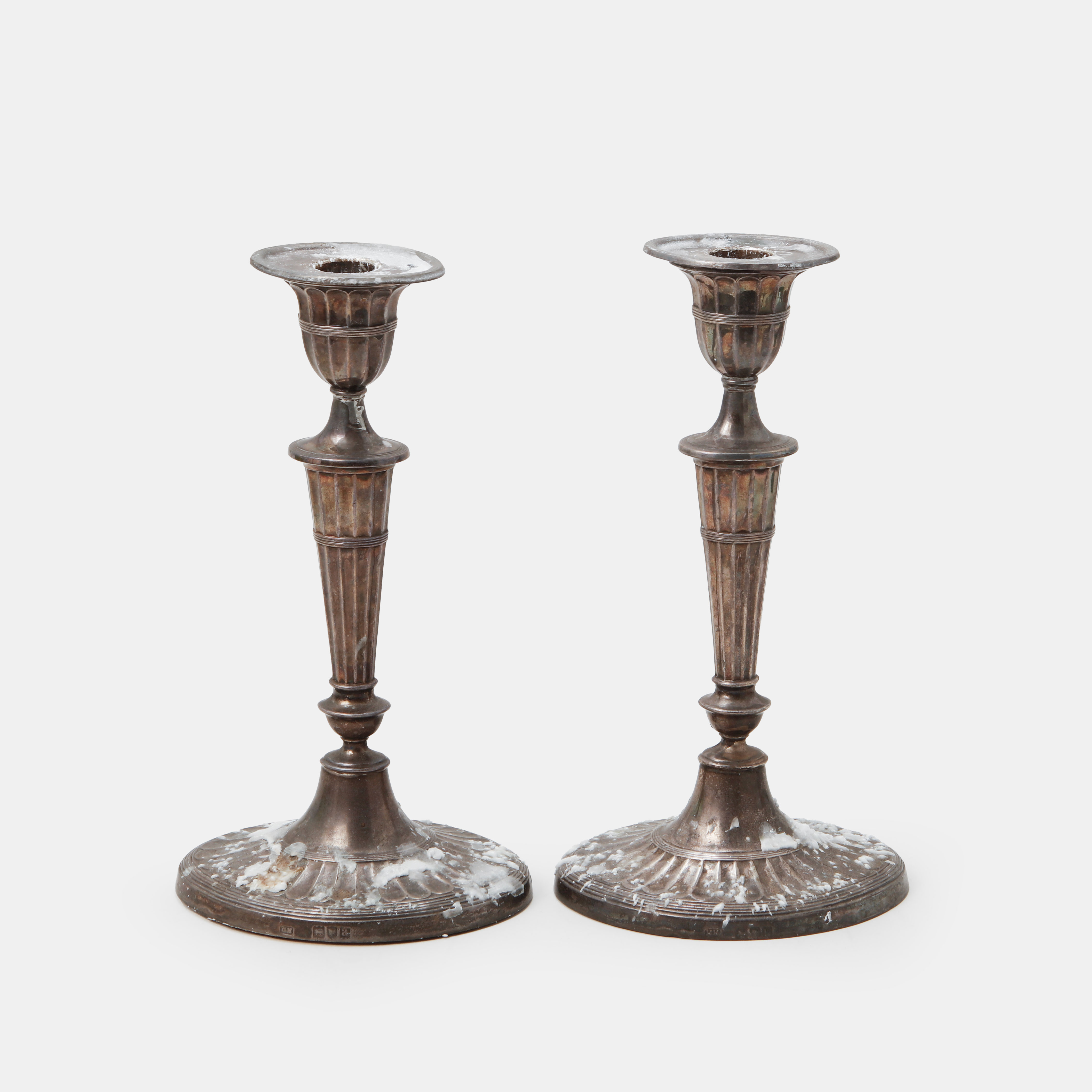 LJUSSTAKAR, ett par, silver, London.