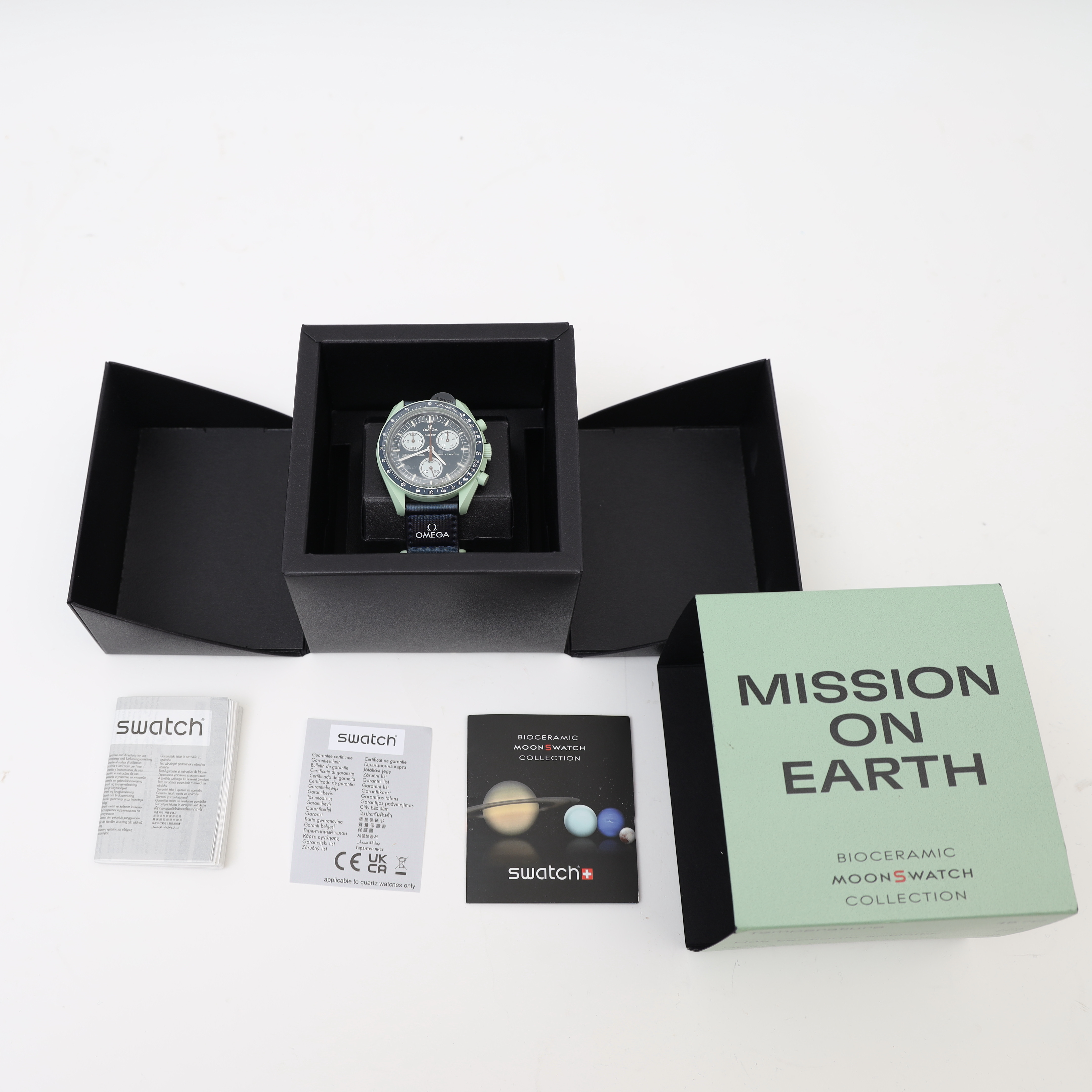 ARMBANDSUR, Omega X Swatch, Mission on Earth.