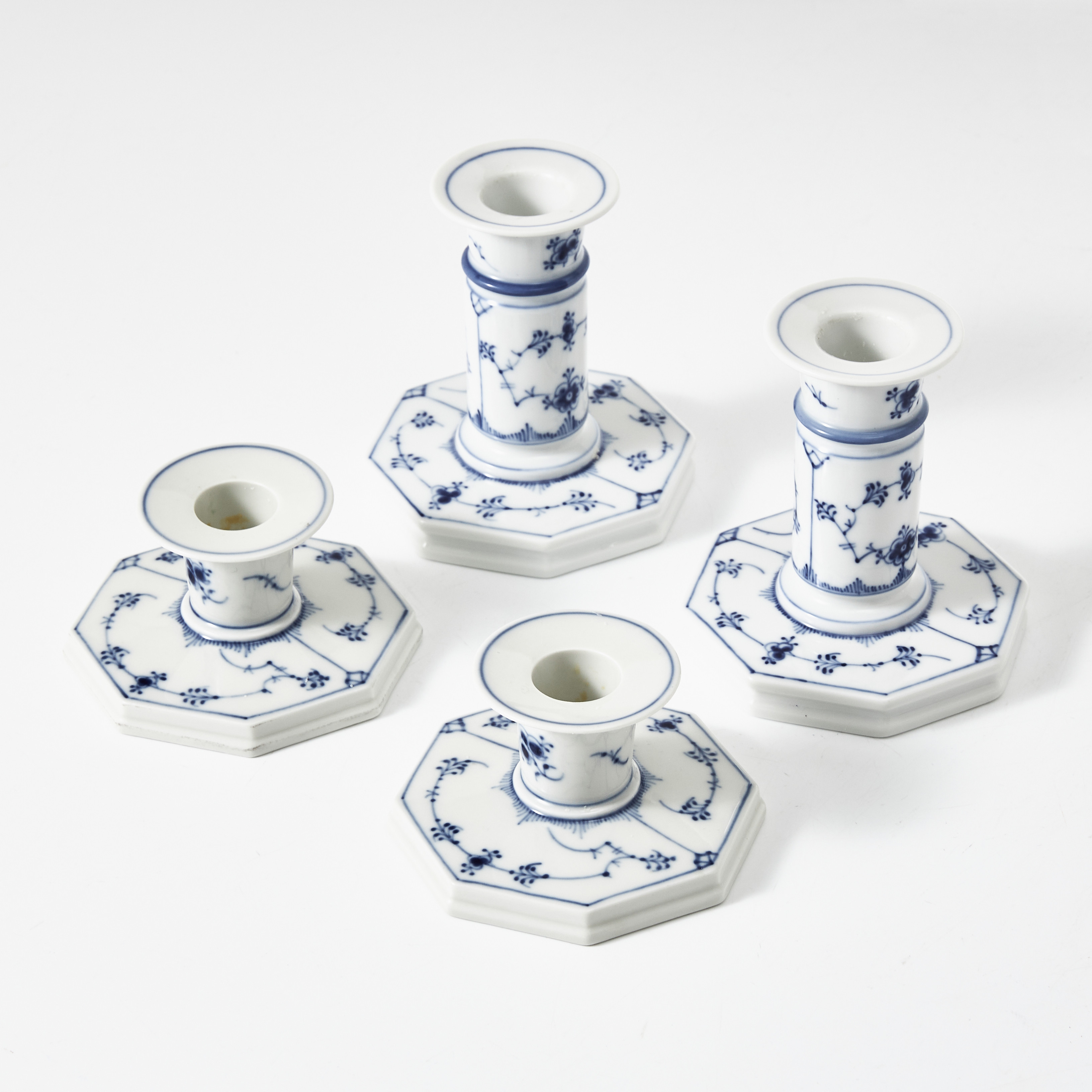 ROYAL COPENHAGEN. Ljusstakar, 2 par, Musselmalet.