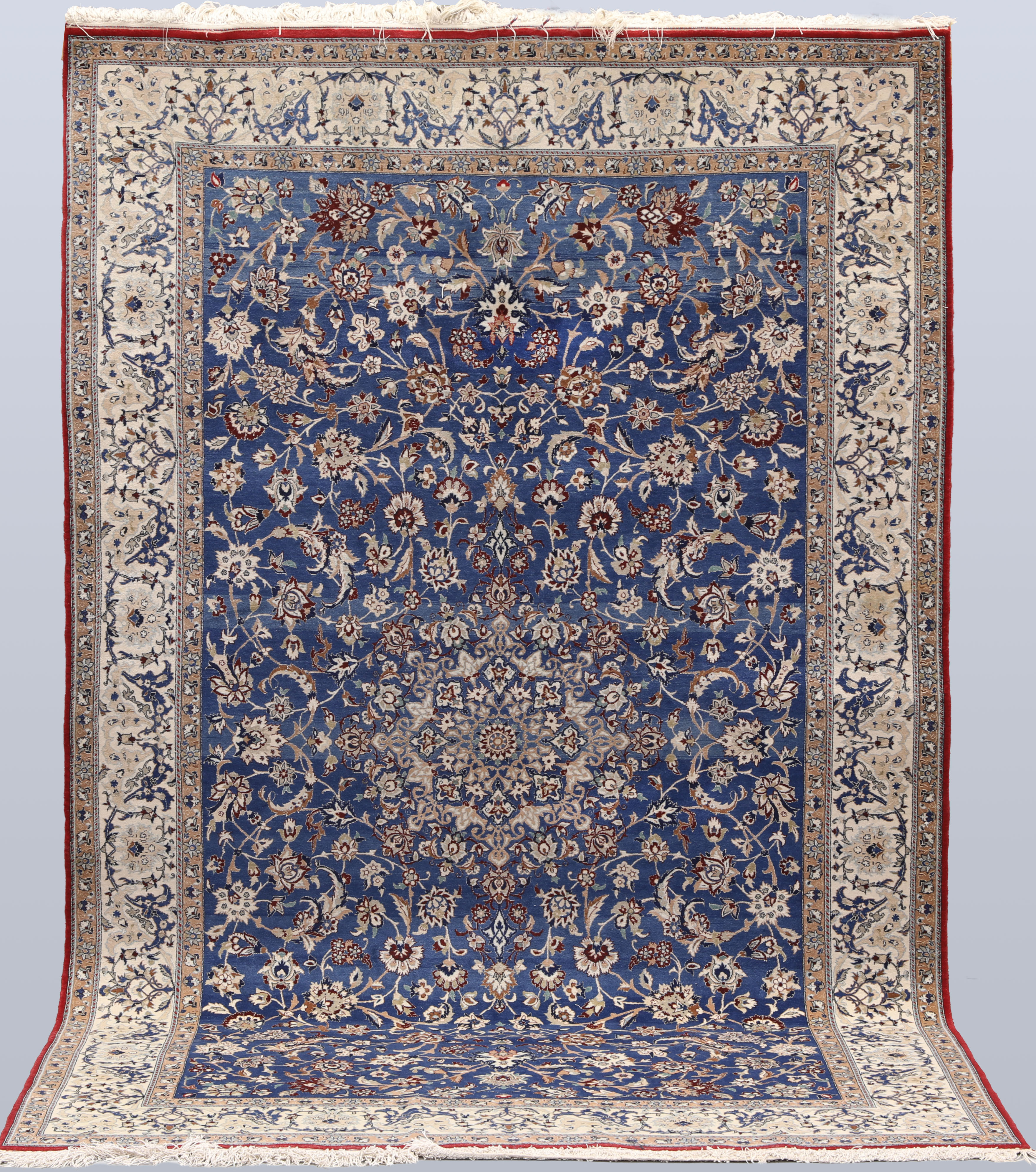 MATTA. Nain part silk s.k Totesh, ca 500.000 knutar/kvm, 273 x 167 cm.