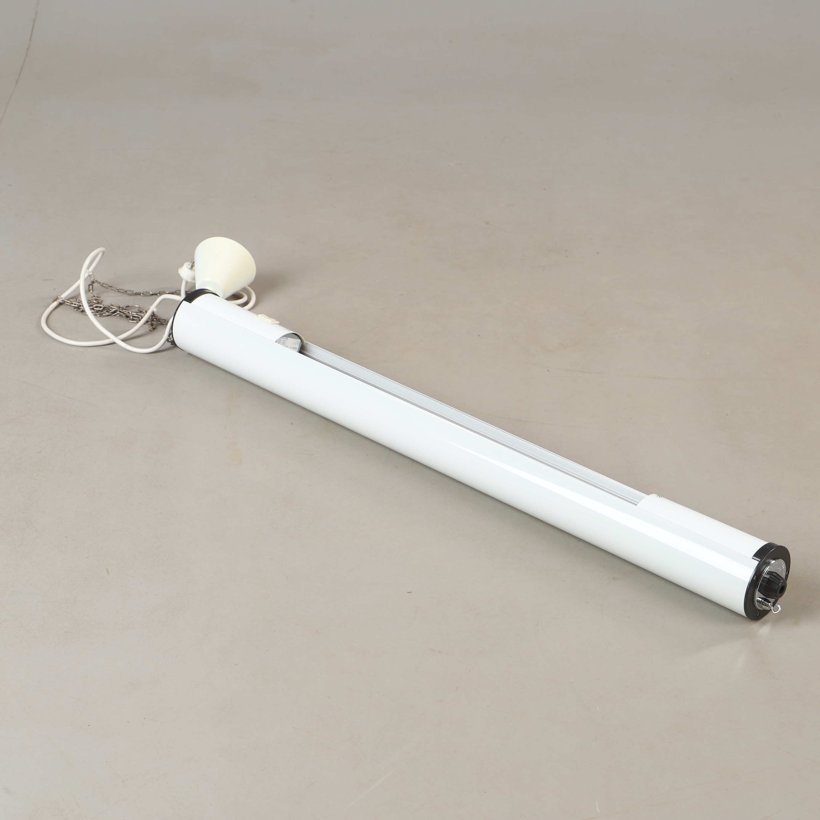 ANDERS PEHRSON. Taklampa, "supertuben", Ateljé Lyktan, Åhus.