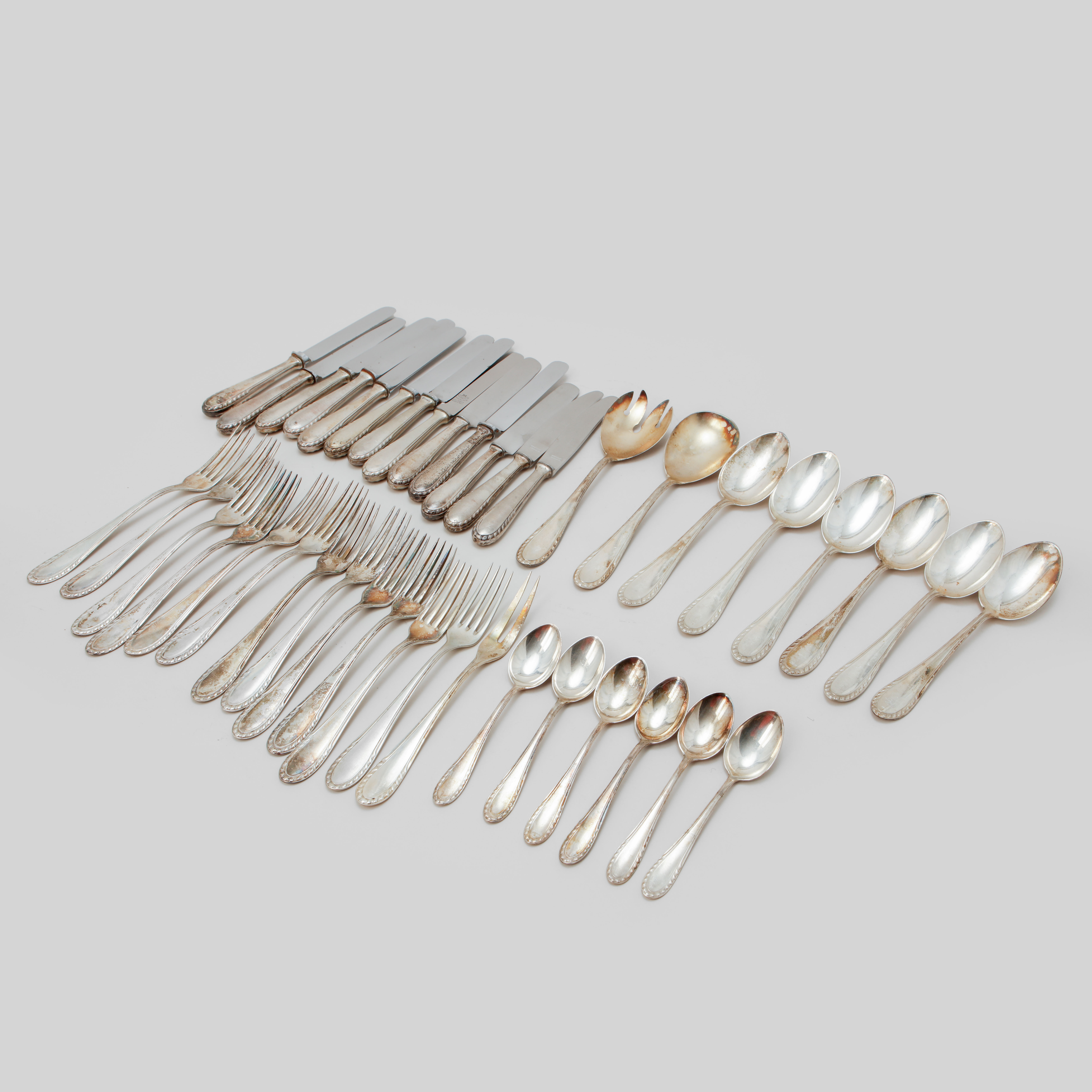 BESTICK, 40 delar, silver, låghaltig 800, WTB. Vikt ca 2160 gram.