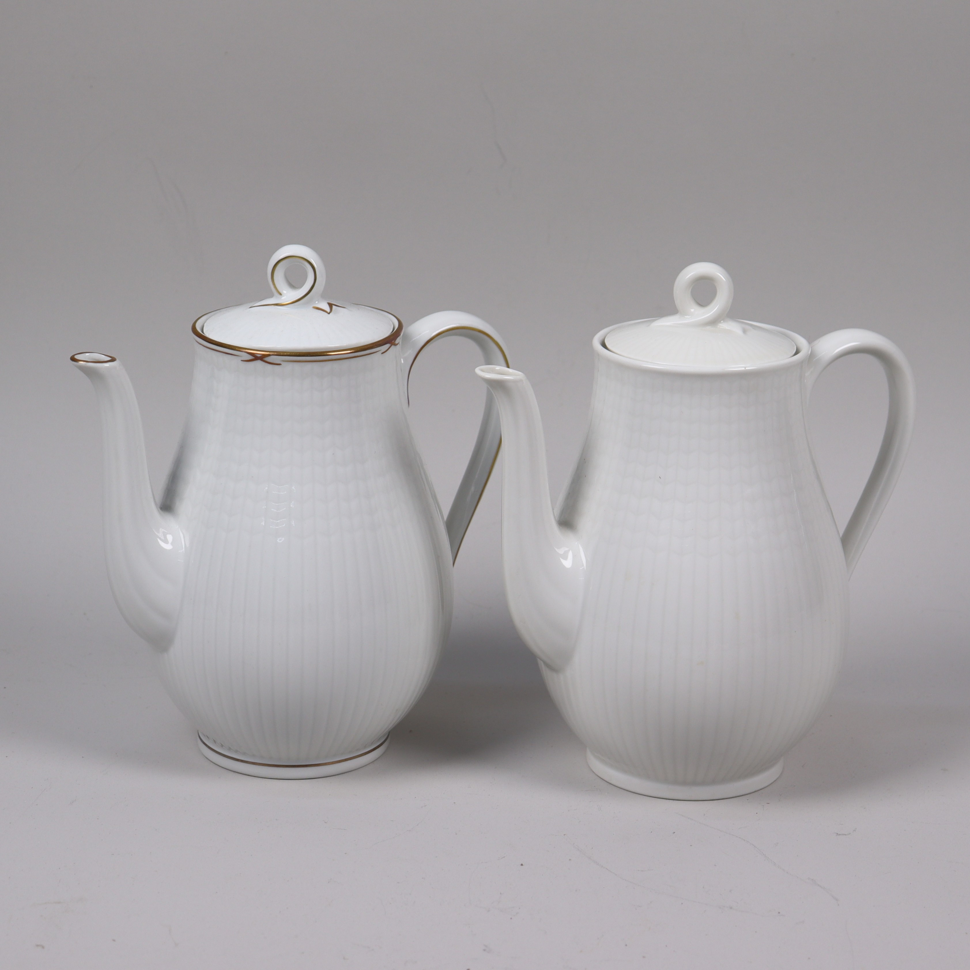 LOUISE ADELBORG. "Swedish Grace", Rörstrand, kaffekannor, 2 st.