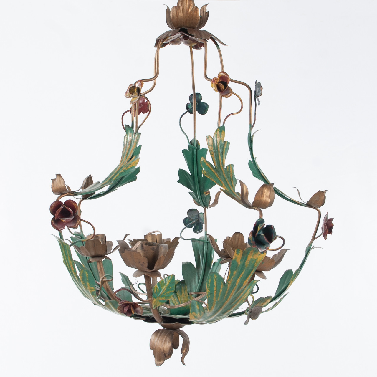 TAKLAMPA. Bemålad metall, troligen Italien, 1900-talets andra hälft.