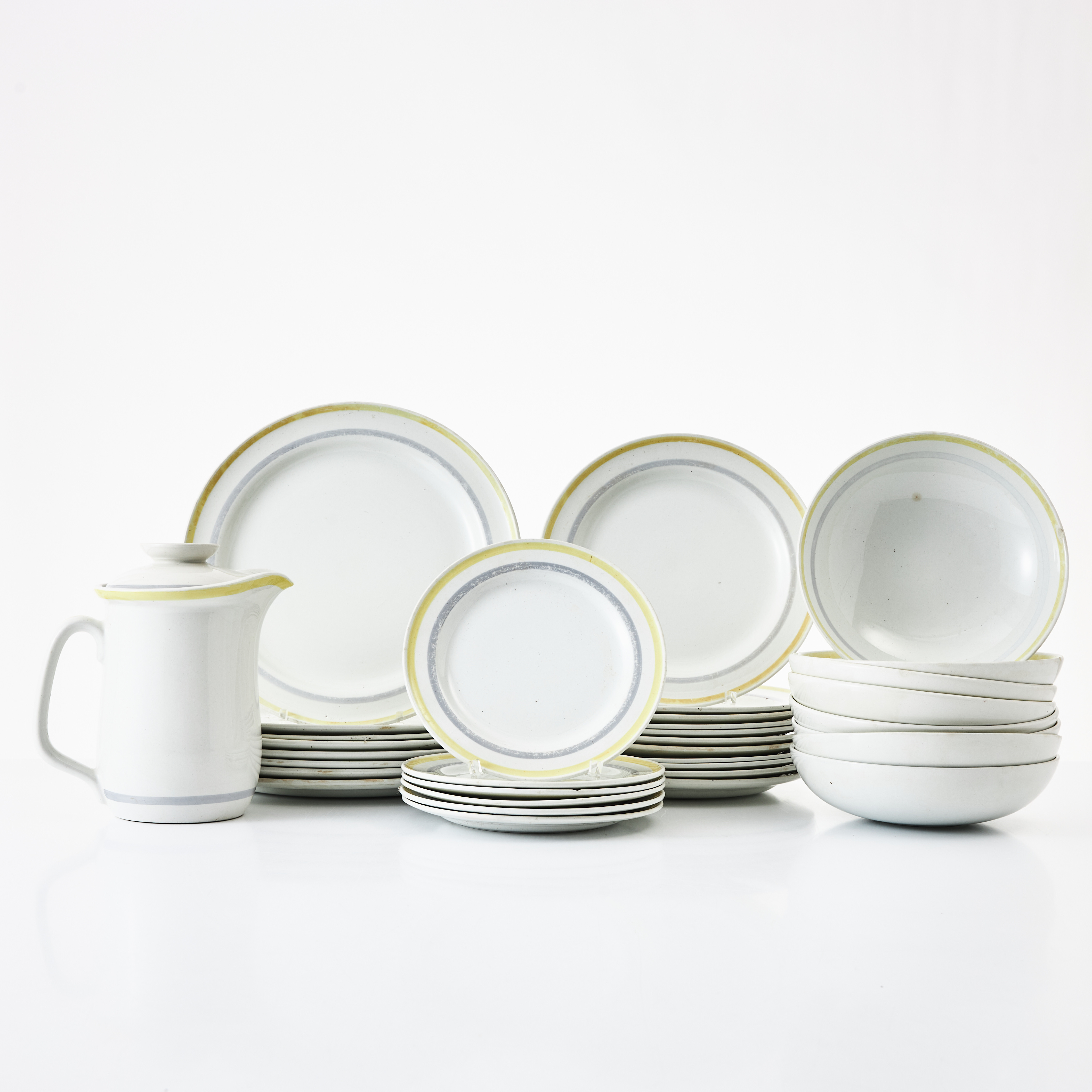 STIG LINDBERG. Servisdelar, 32 dlr,, flintporslin, "Duett", Gustavsberg.