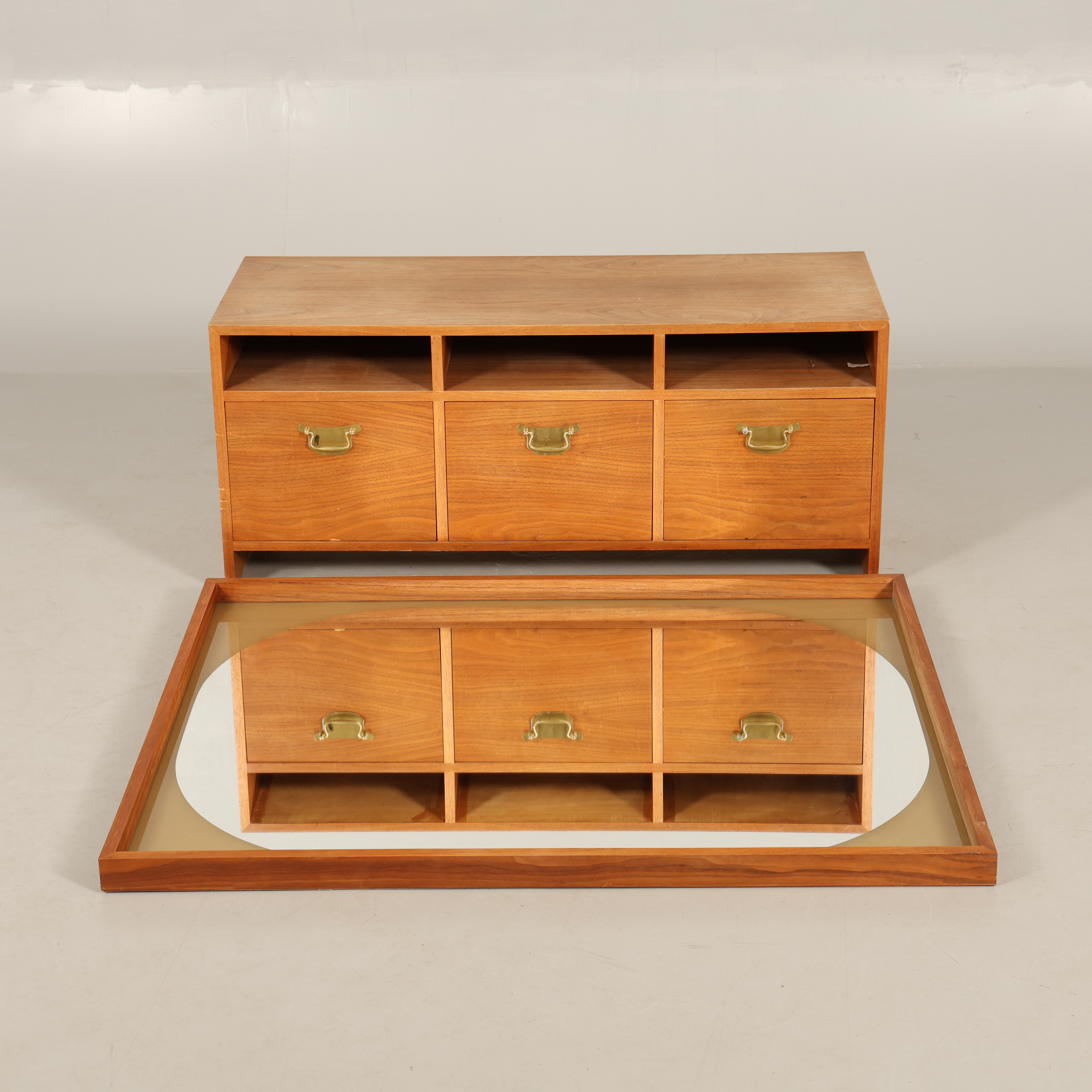 HALLMÖBEL, byrå med spegel, G&T Hovmantorp.