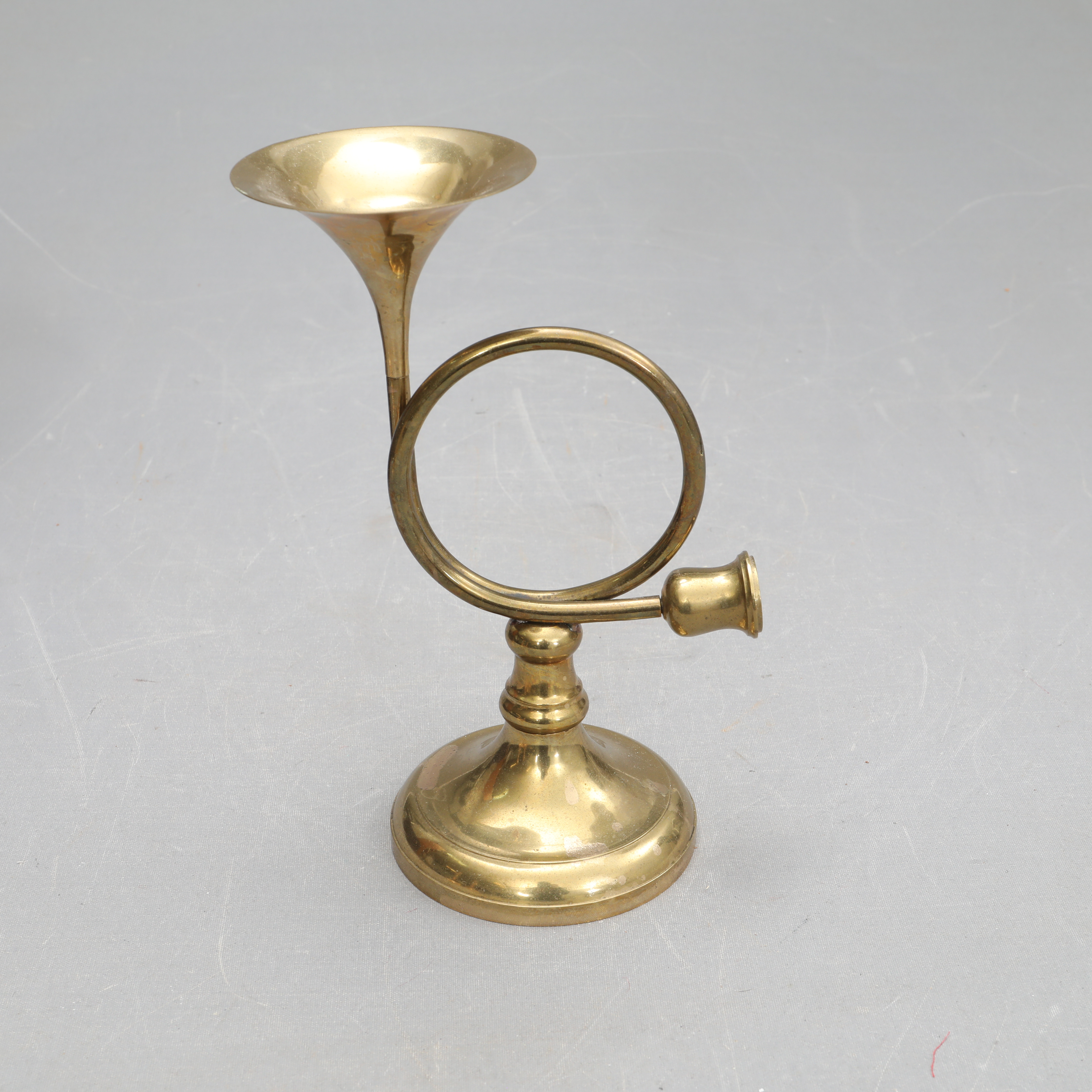 LJUSSTAKE, mässing, trumpet/horn.