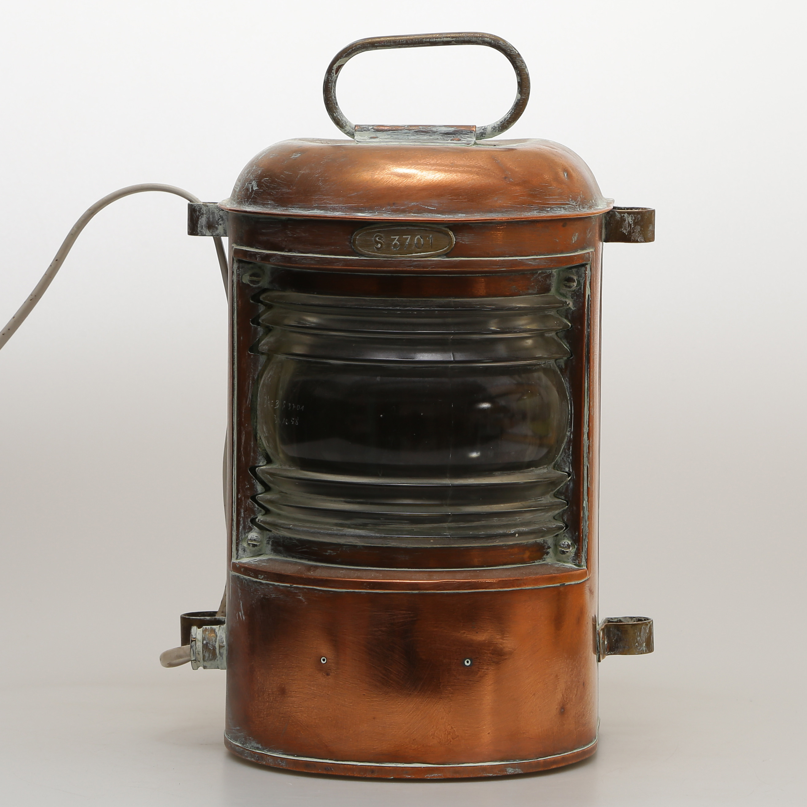 SKEPPSLANTERNA/LYKTA, KOPPAR MED GLASINSATS, ELEKTRIFIERAD, 1900-TALETS FÖRSTA HÄLFT.