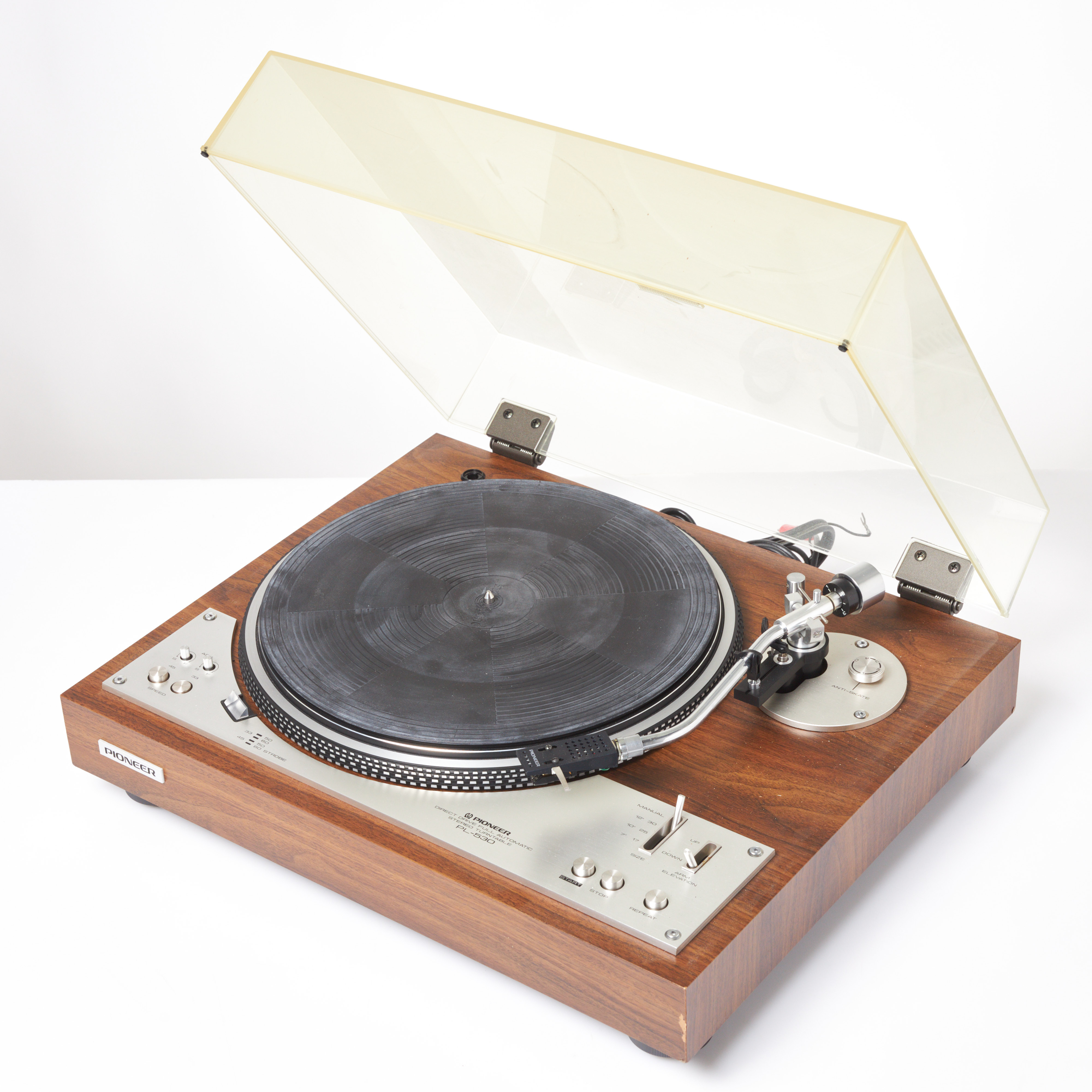 PIONEER, PL-530 Direct Drive Full Automatic Turntable, med ADC XLM pickup, made in Japan, ca 1976-1978.