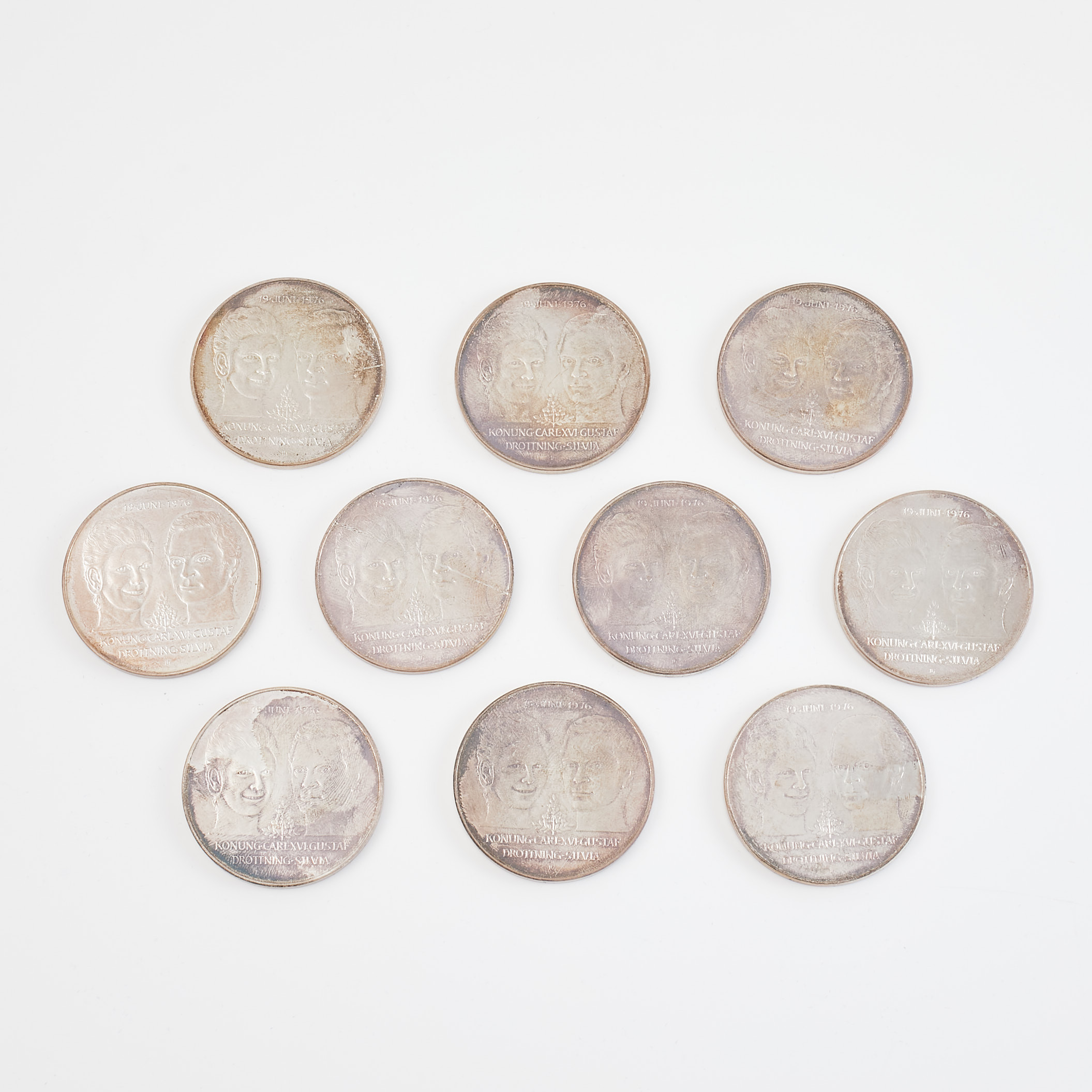 SVENSKA MINNESMYNT, 10 st, 925/1000 silver, 50 kronor, Carl XVI Gustaf (kungabröllopet), med senare schatull.