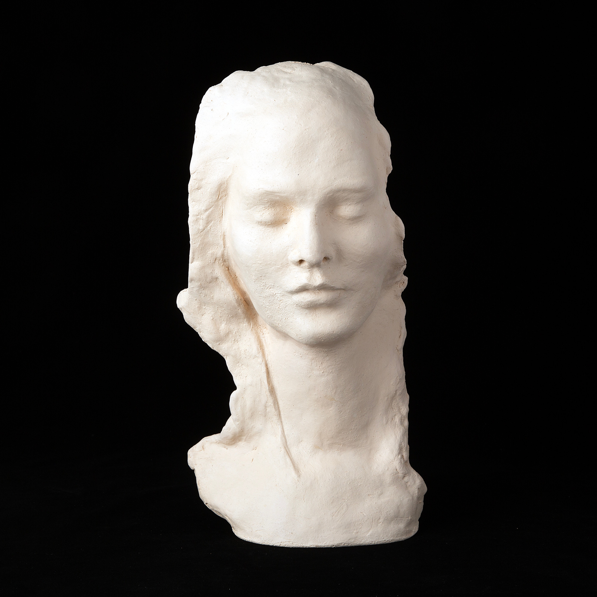 JOSEFIN JOHANSSON. Relief, lergods, signerad och daterad -24.