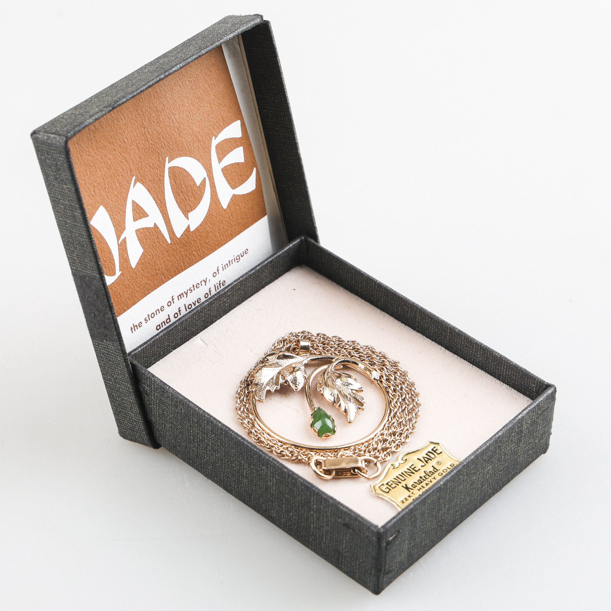 HÄNGE & KEDJA, guldpläterad med jade, Karatclad by Bell.