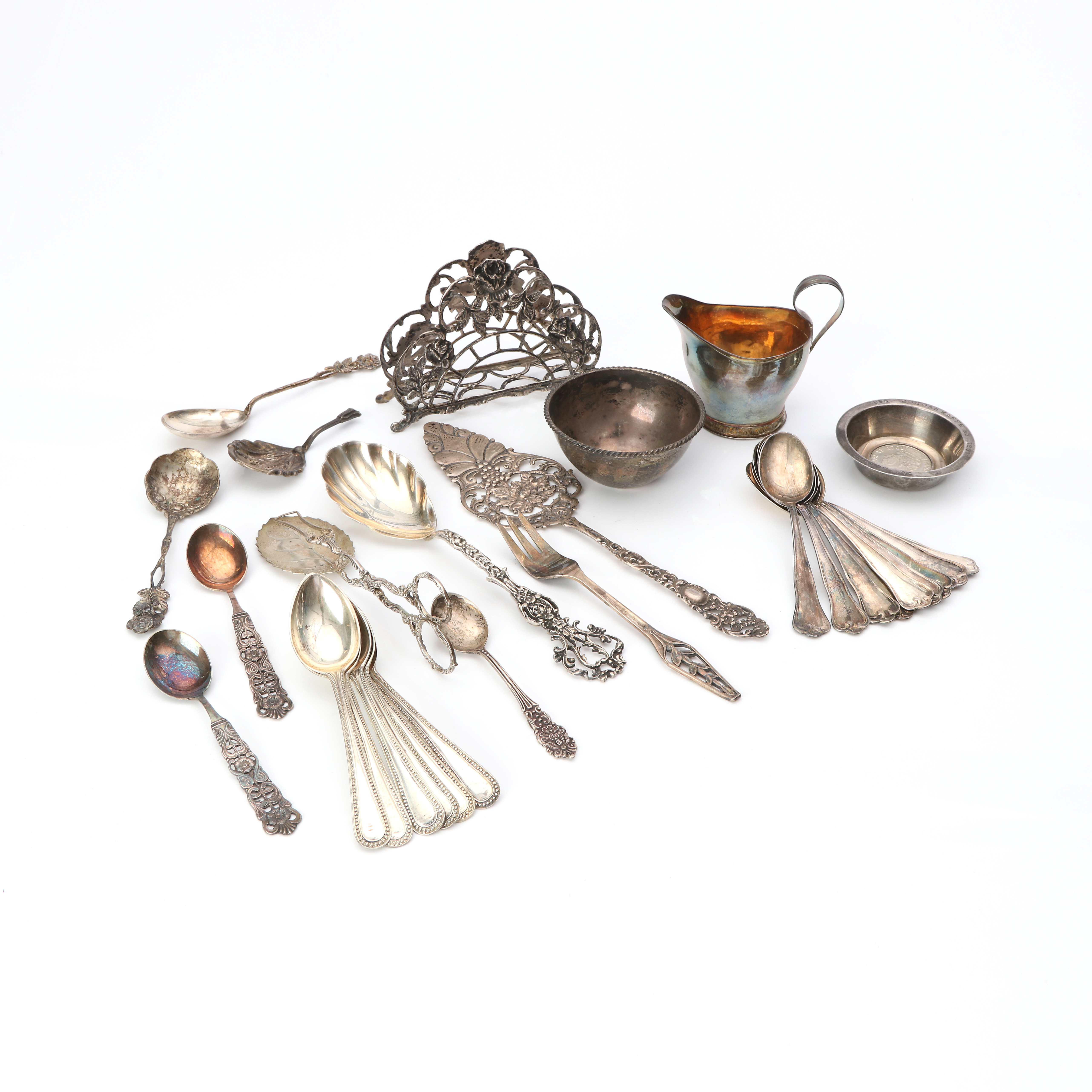 PARTI SILVER, 29 DELAR. Vikt ca 625 gram. Skedar m.m.