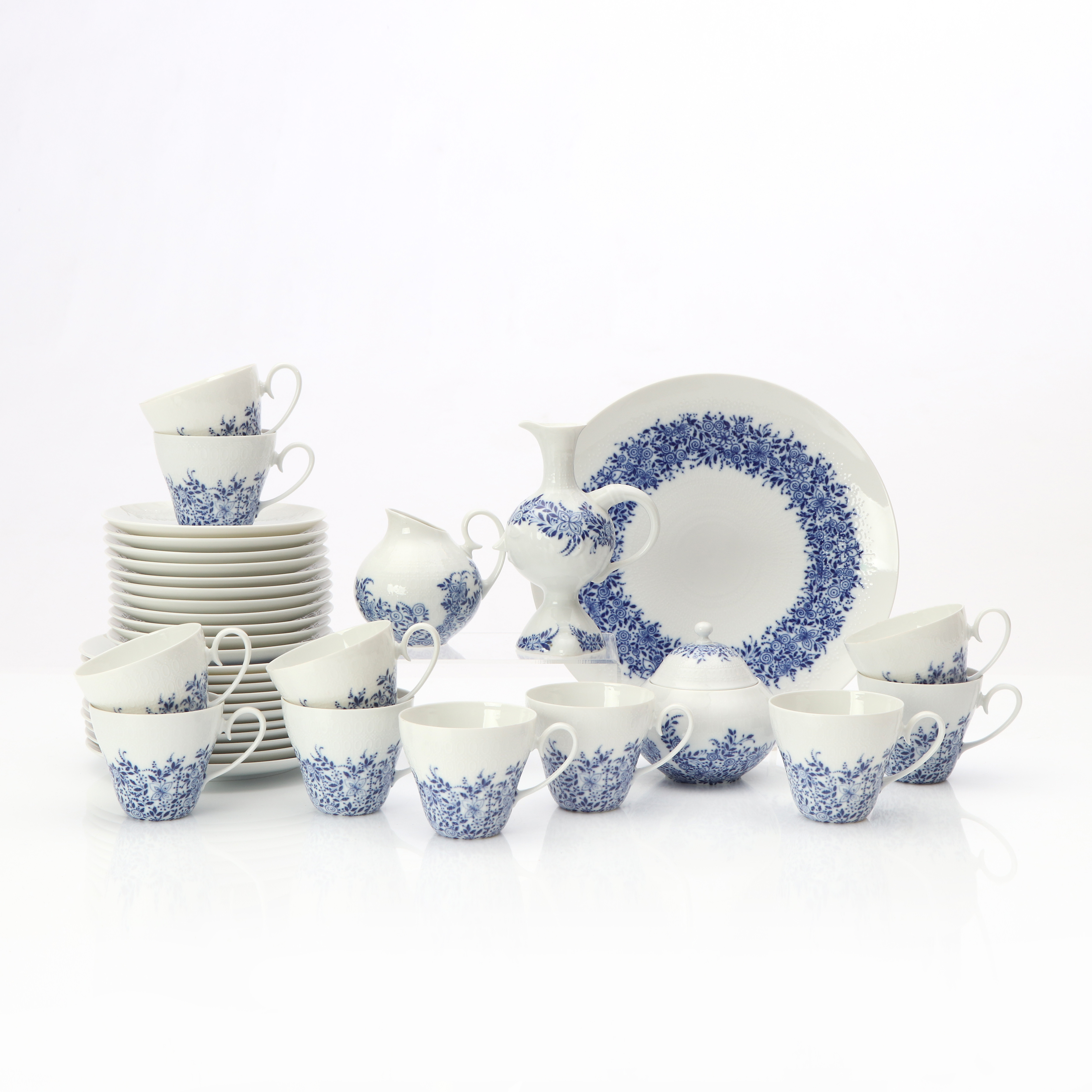 BJÖRN WIINBLAD. KAFFESERVIS, 26 DELAR. Porslin. Rosenhtal, "Romance".