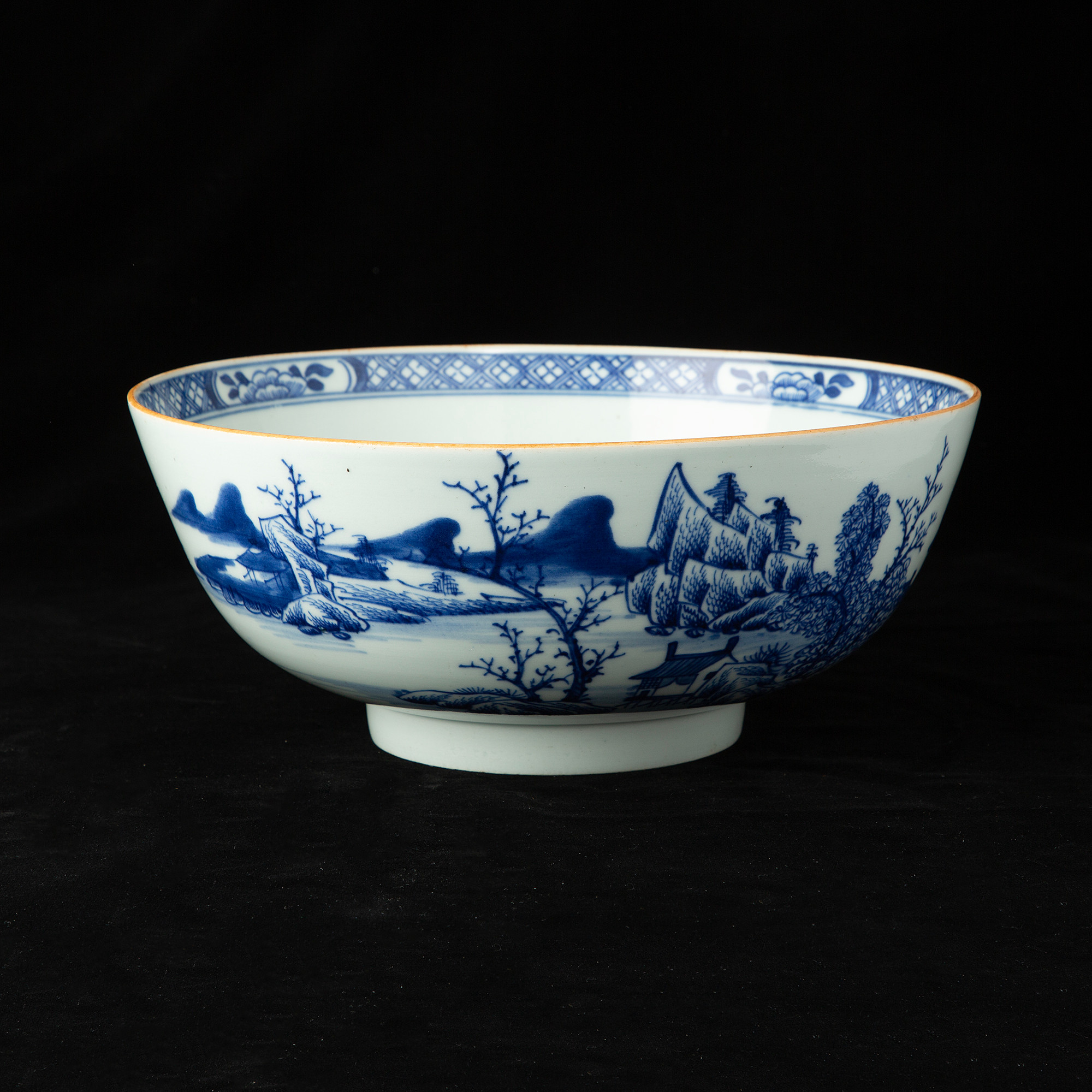 BÅLSKÅL, porslin, Kina, Qianlong (1736-95).