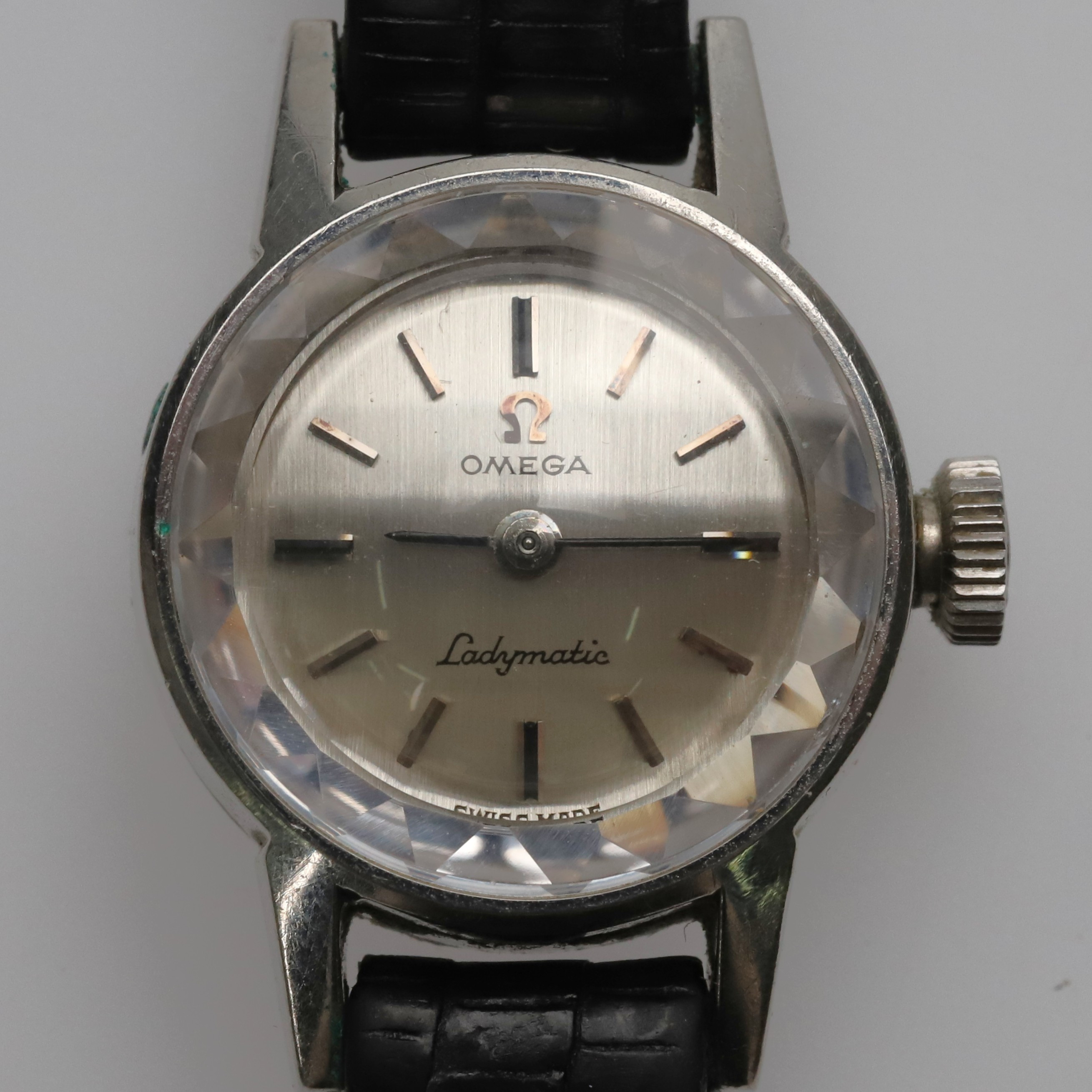 Armbandsur, Omega Ladymatic, Ø 17 mm.