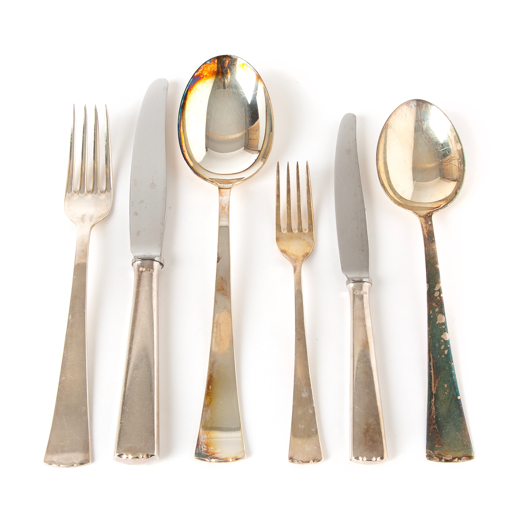 BESTICKUPPSÄTTNING. 76 delar, "Diplomat", silver, 1900-tal.