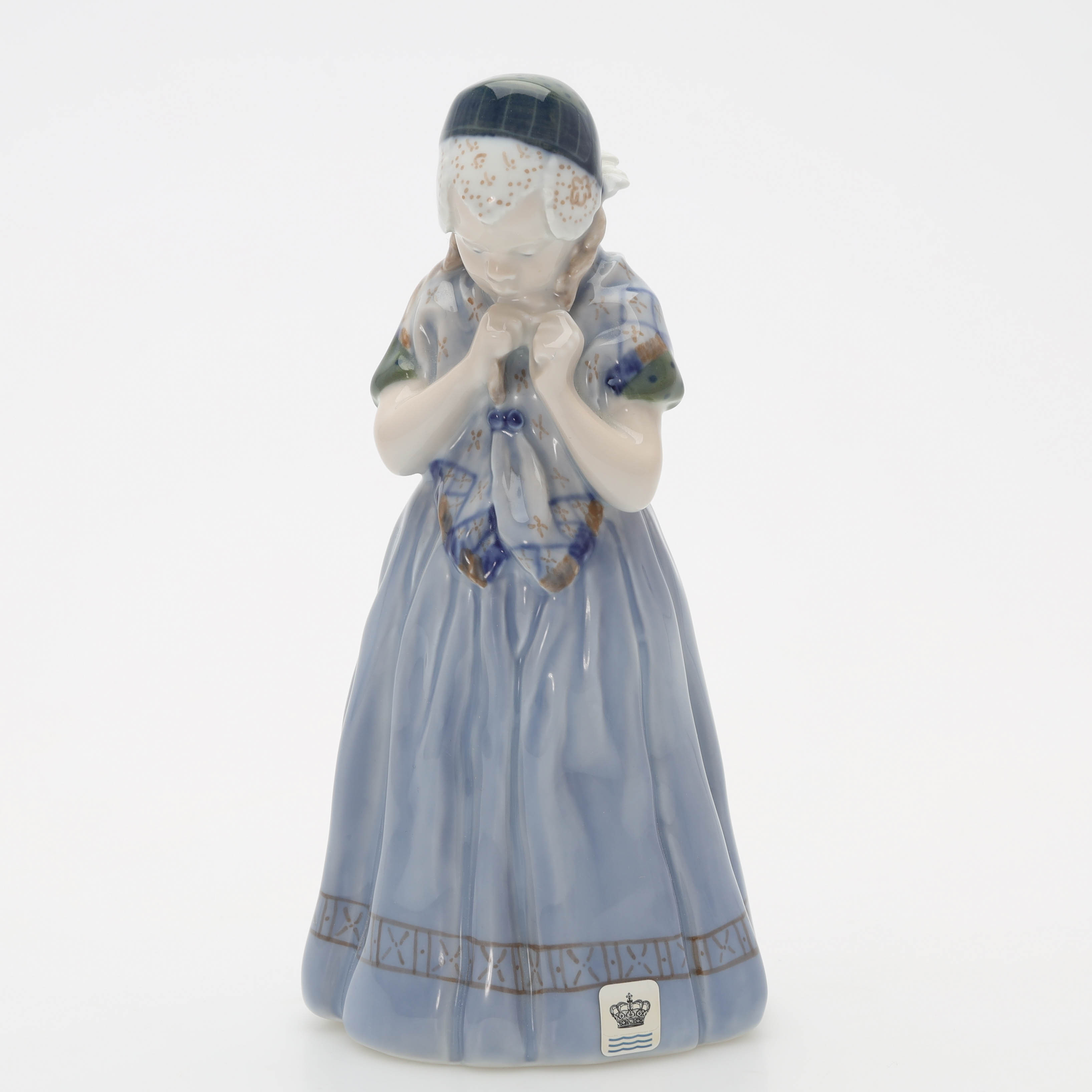 FIGURIN, porslin, "Flickan från Bornholm", no 1323, signerad Lotte Benter, Royal Copenhagen.