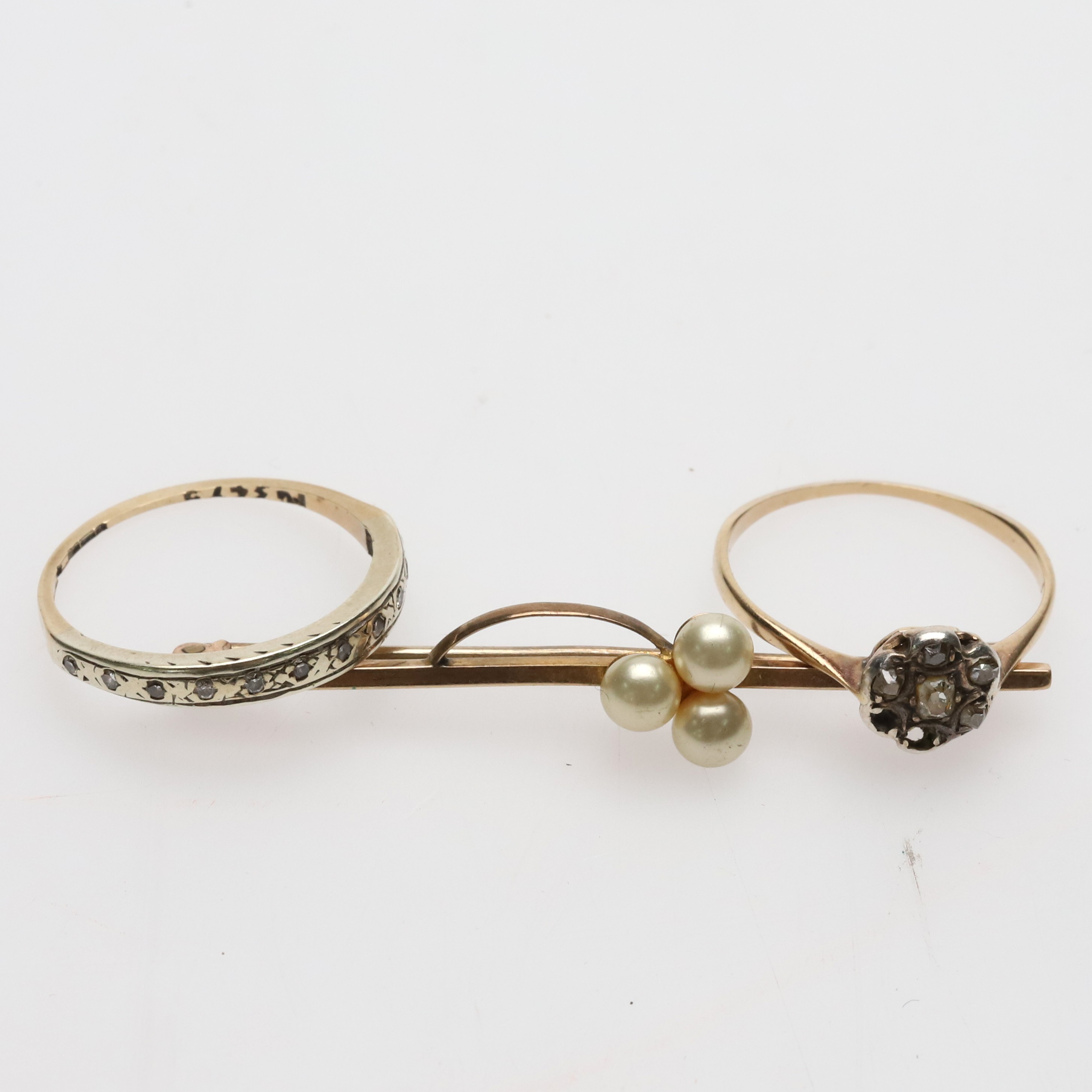 Ringar & brosch, 14K guld 4,32 gram.