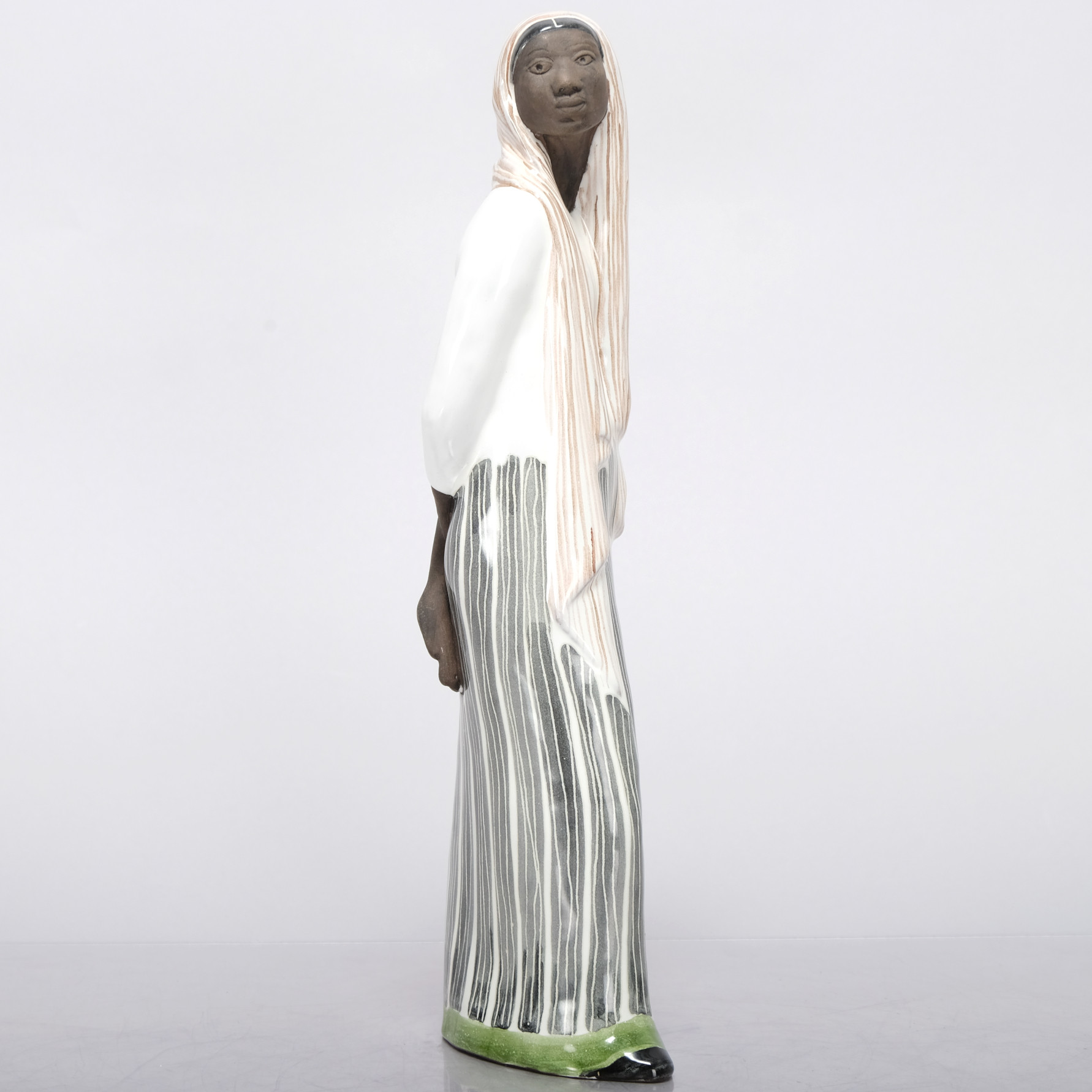 MARI SIMMULSON. Skulptur, Lergods, "Indonesiska", Upsala-Ekeby.