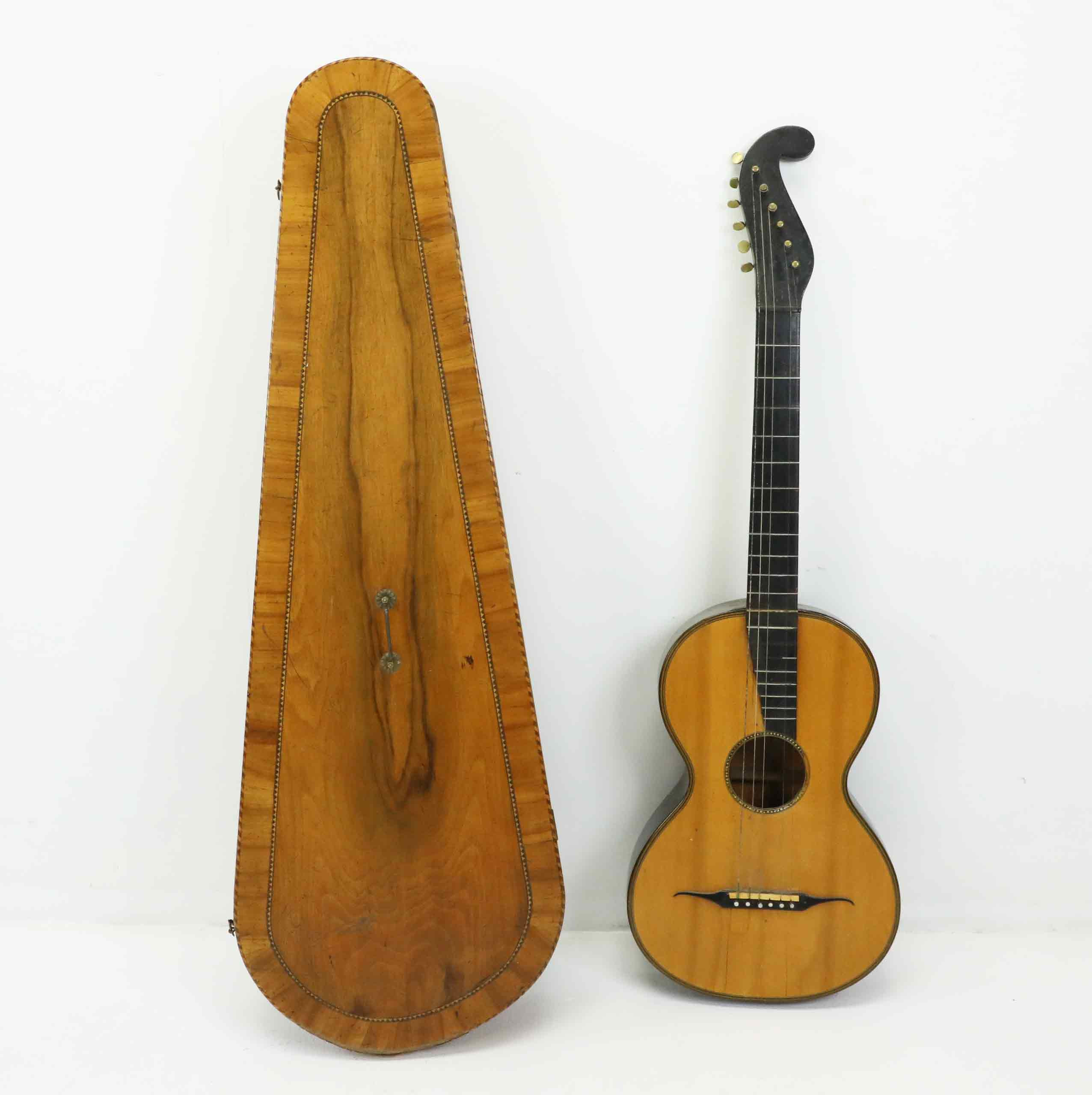 GITARR & FODRAL, Stauffer-stil, 1800-talets första hälft.