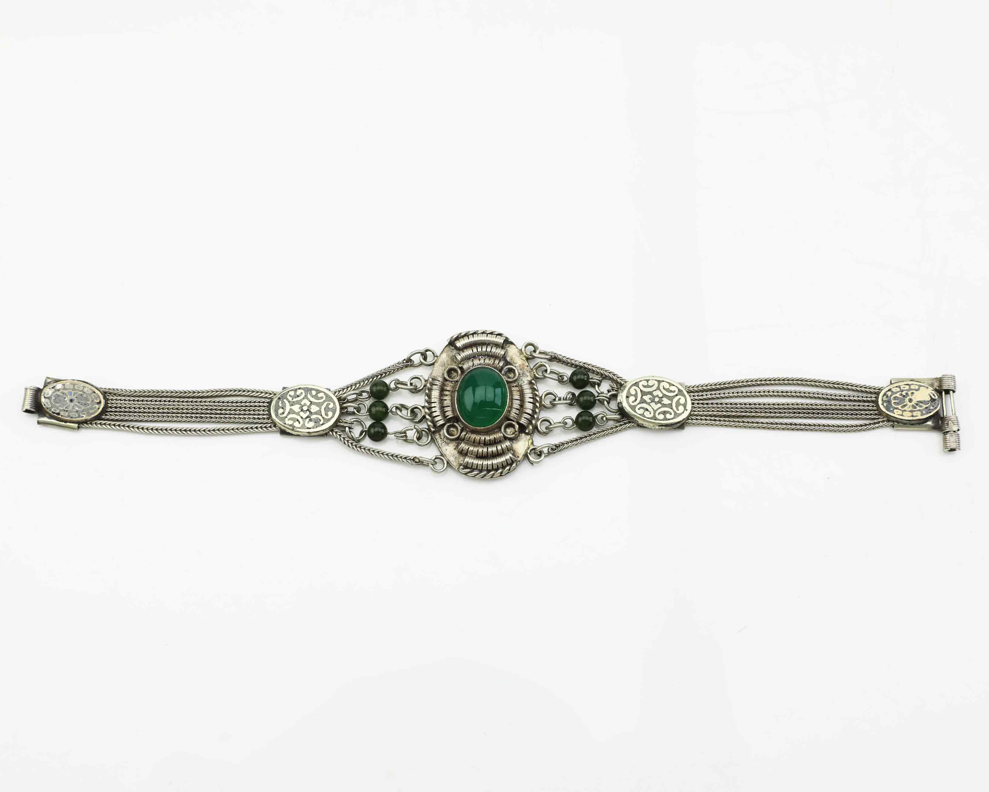 ARMBAND, sterlingsilver, niello, grön sten, tidigt 1900.