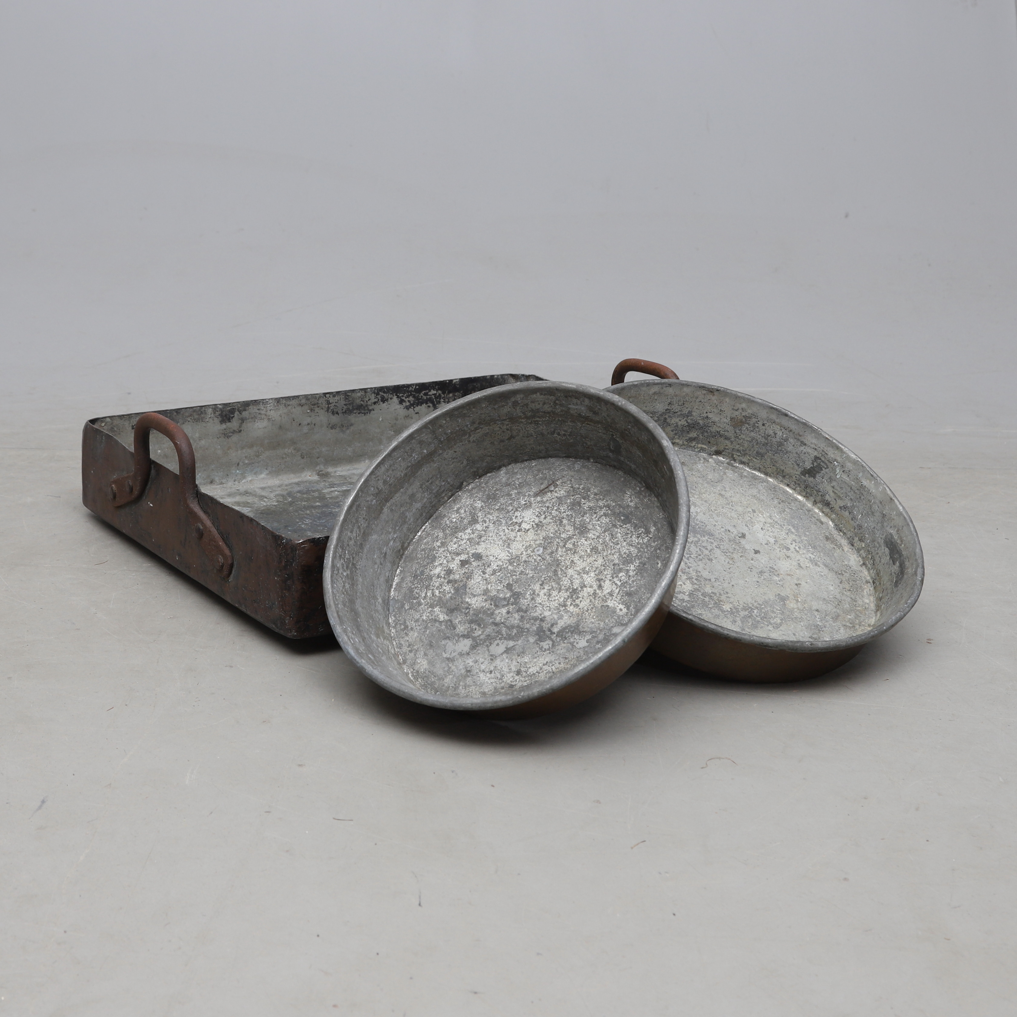 FORMAR, 3 delar, koppar och metall, 18/1900-tal.