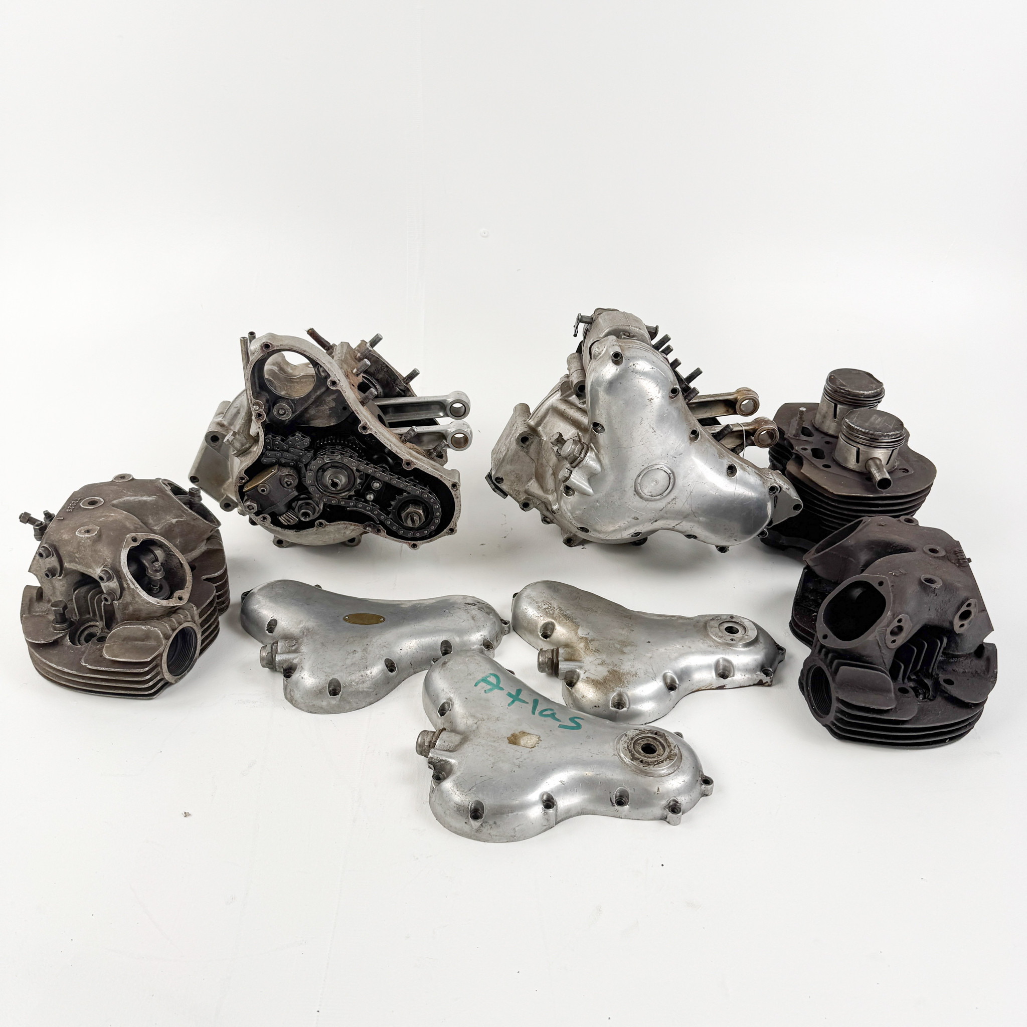 NORTON, motordelar, modell 88, 1950/60-tal, England.