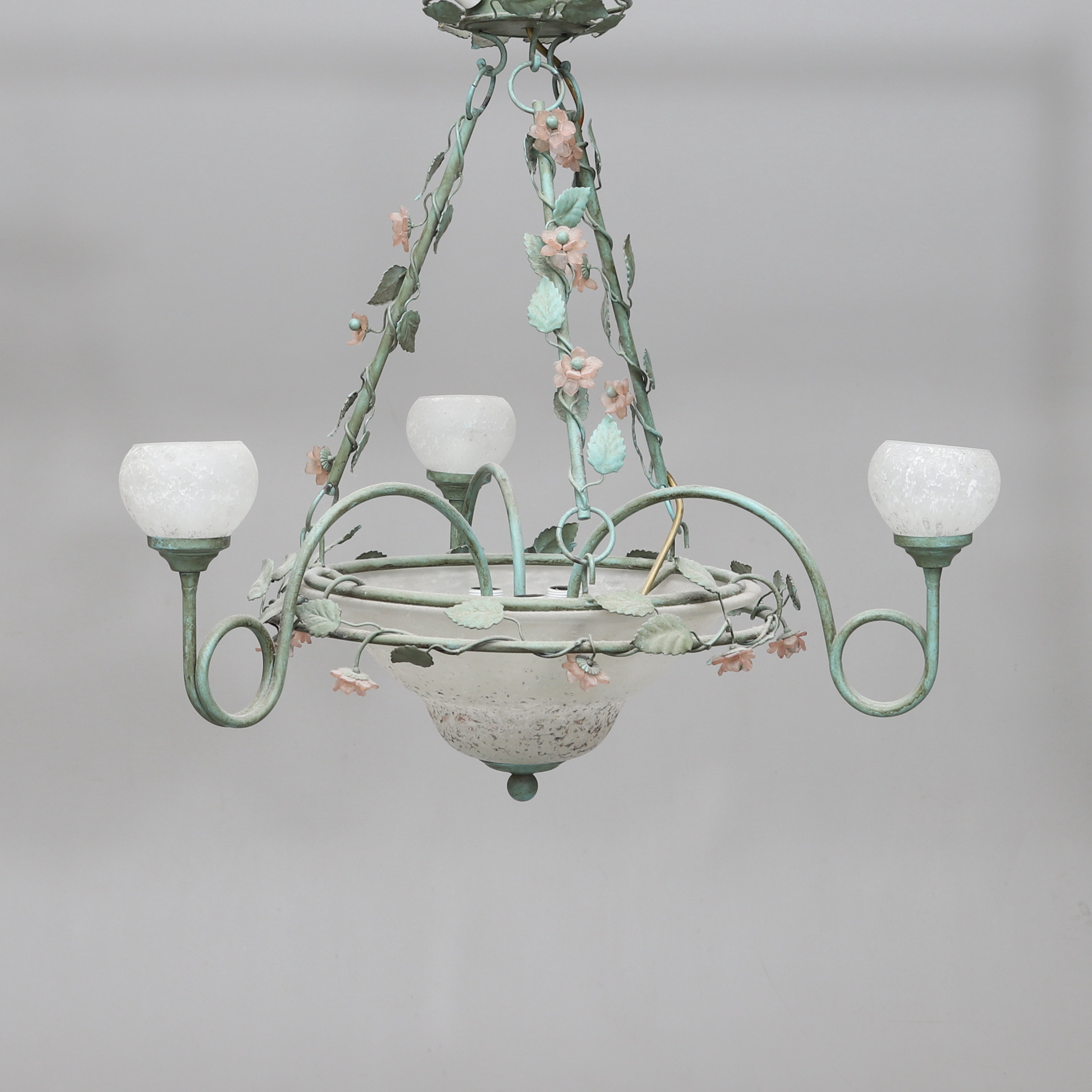 TAKLAMPA, metall/glas, möjligen Italien, 1900-talets andra hälft.