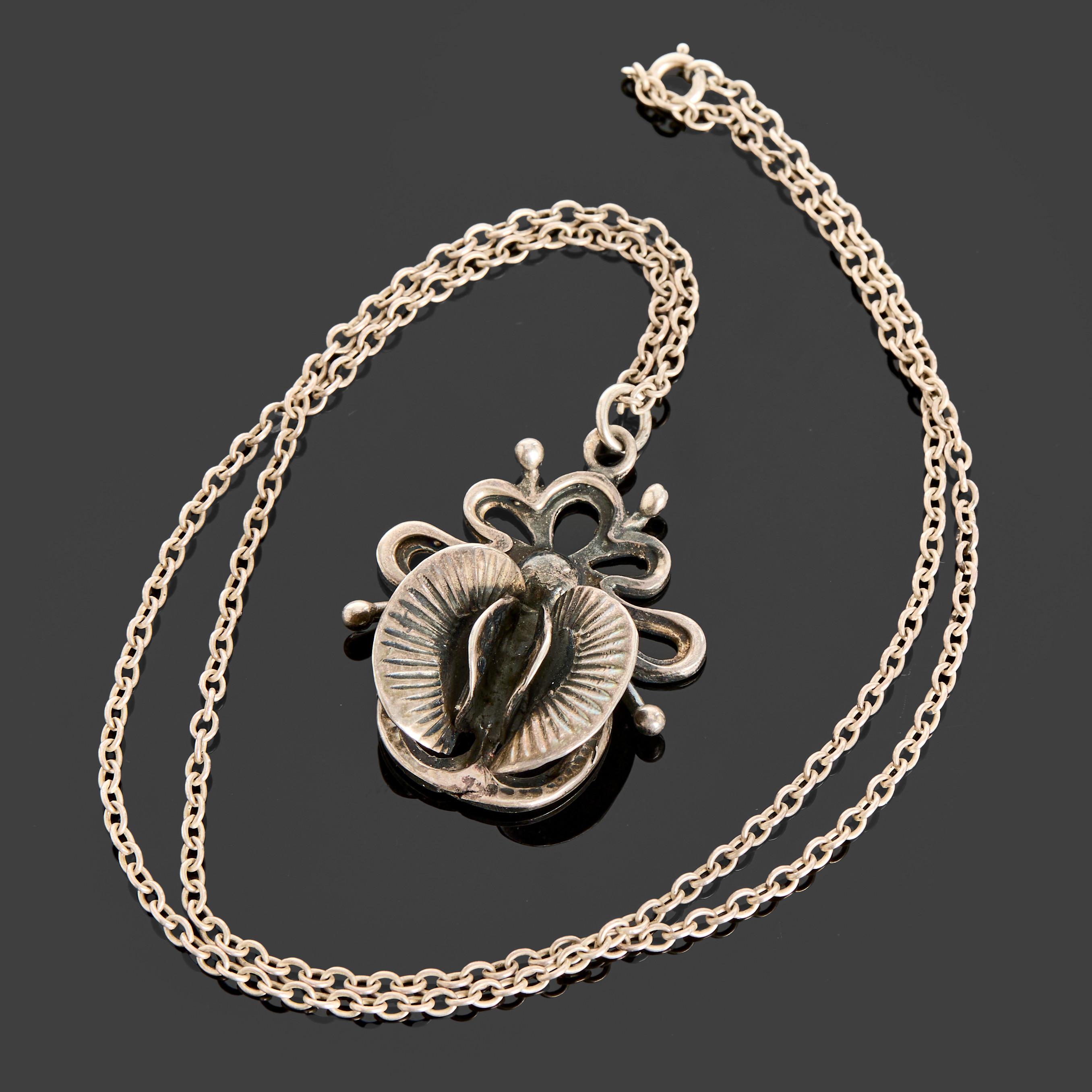 SEPPO TAMMINEN. Hänge med kedja, silver, Finland, 1970-tal.