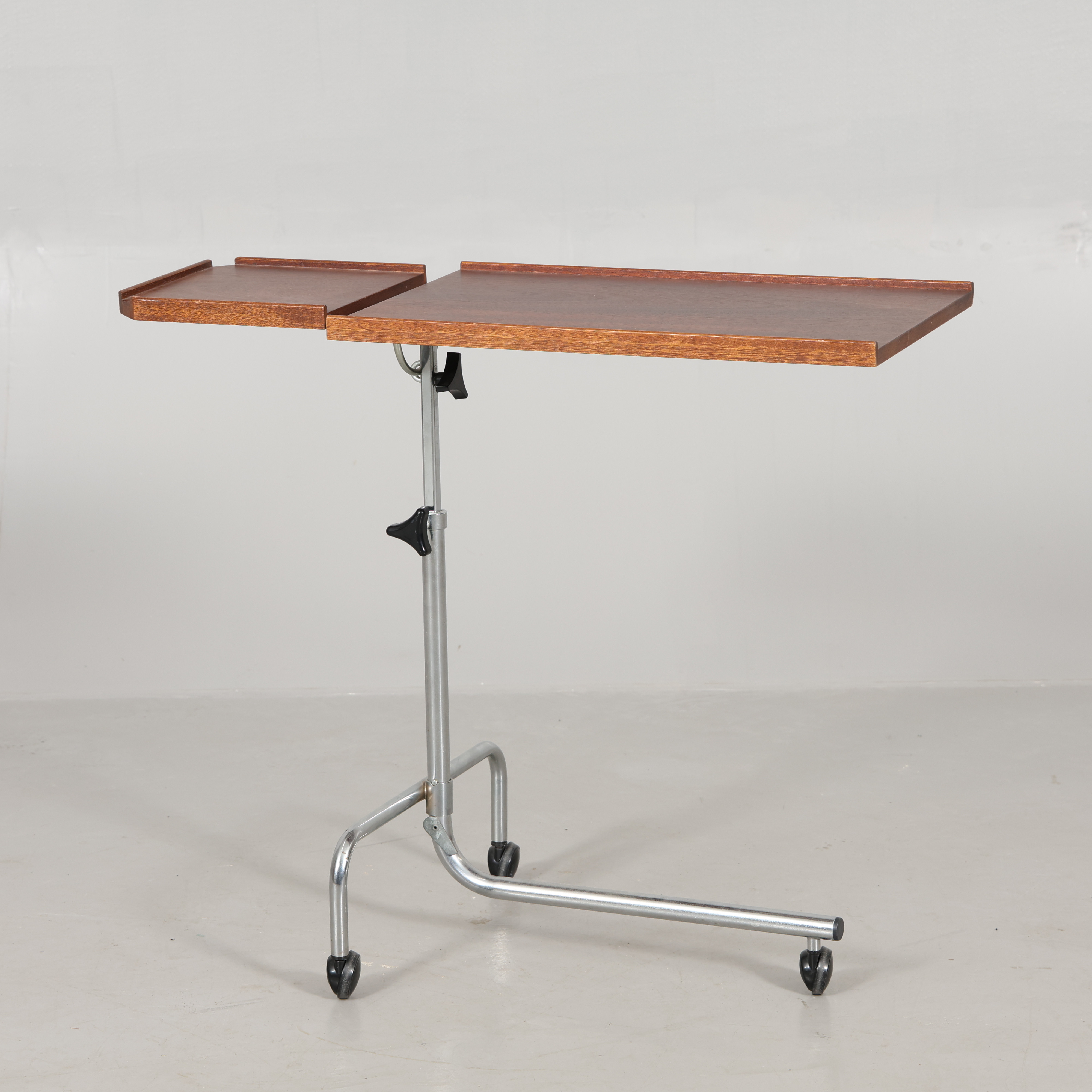LÄSBORD teak och metall, 1900-talets mitt.