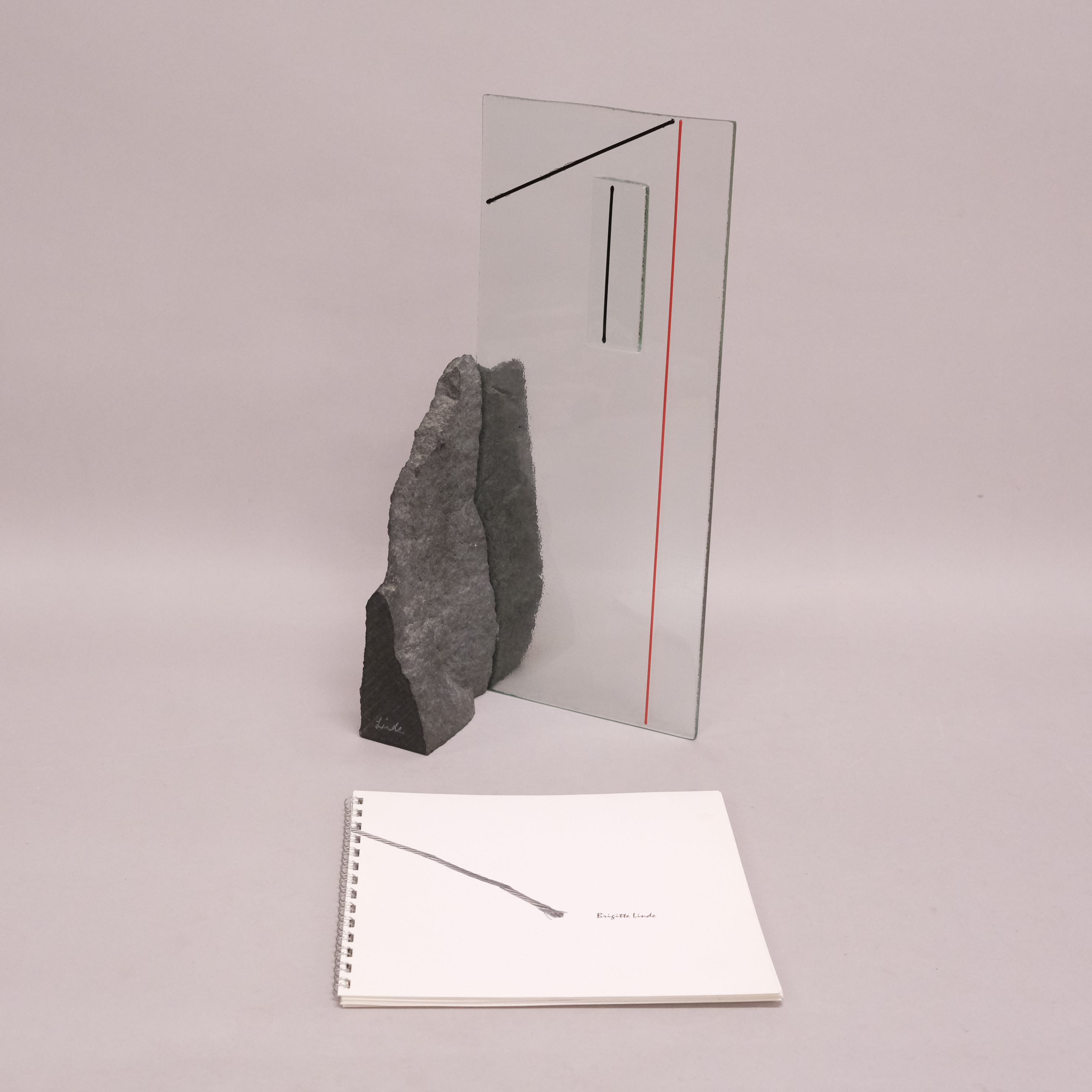 BRIGITTE LINDE. SKULPTUR, GLAS OCH STEN.