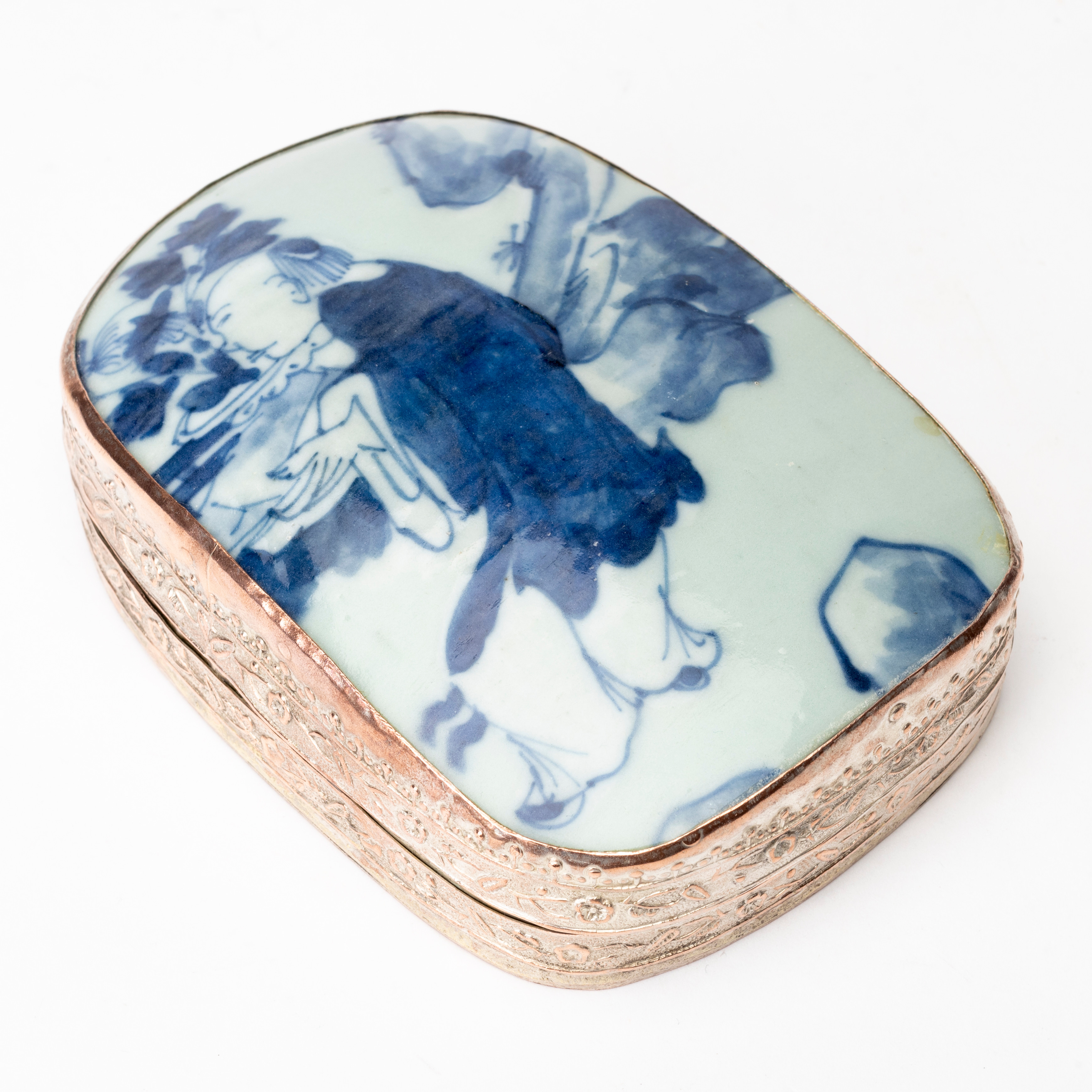 DOSA med lock av porslin, Kina, delvis Qing.