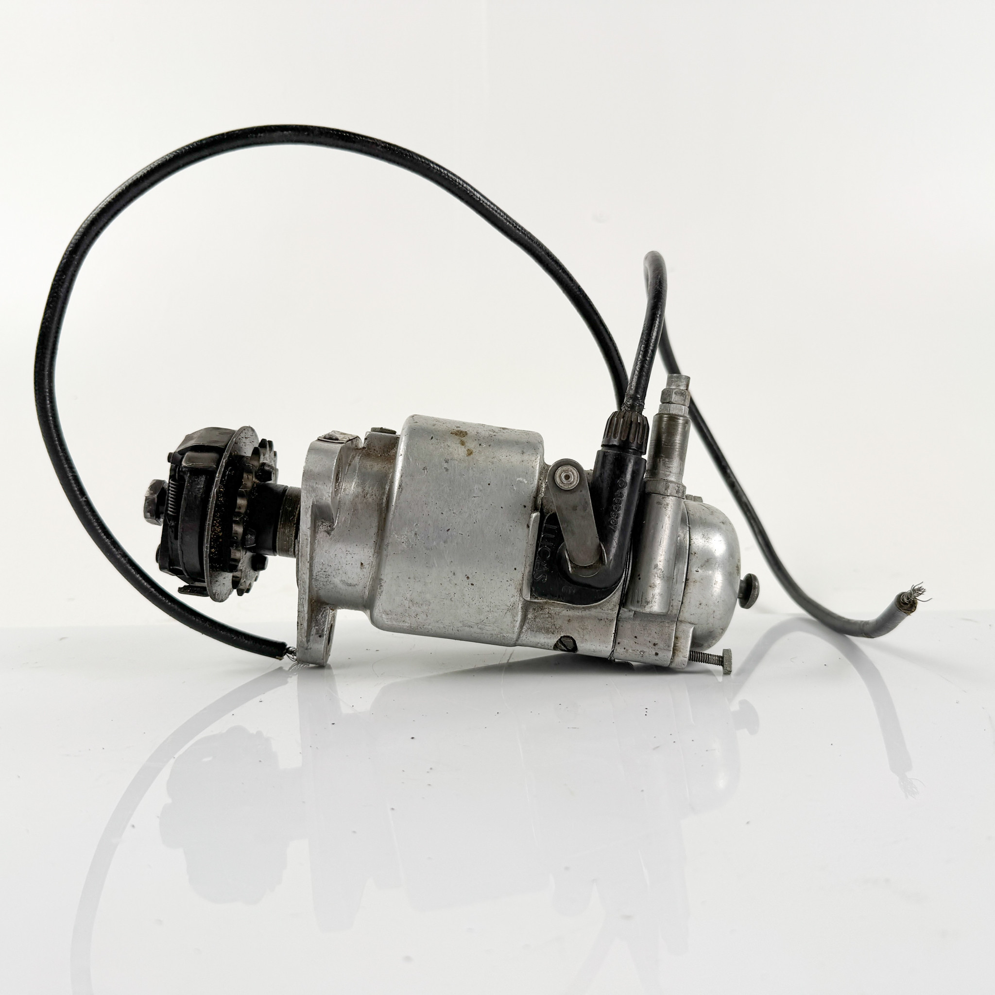 LUCAS, magnet, 1960-tal, England.