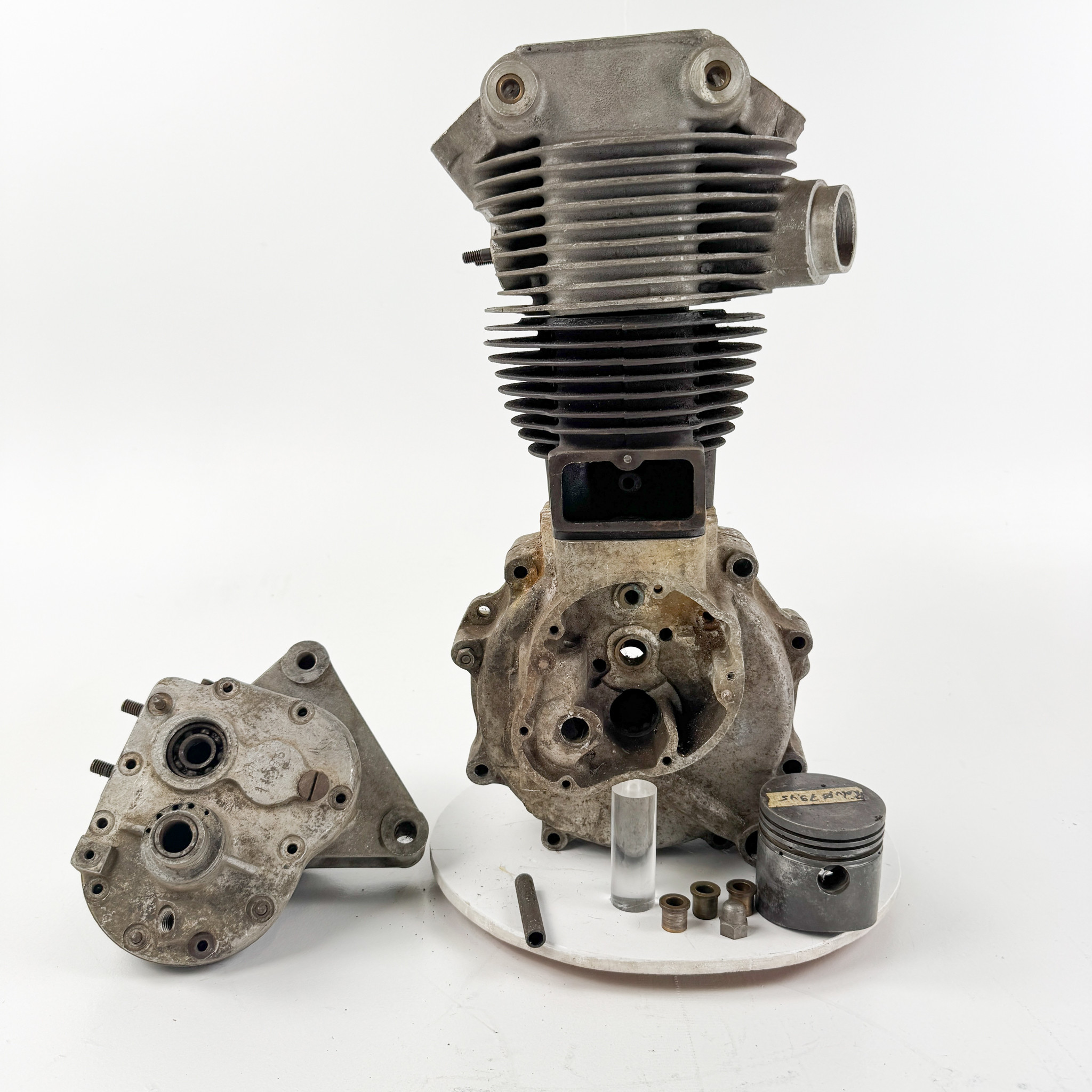 MONARK ALBIN, m/42, parti delar, 1940-tal, Sverige.