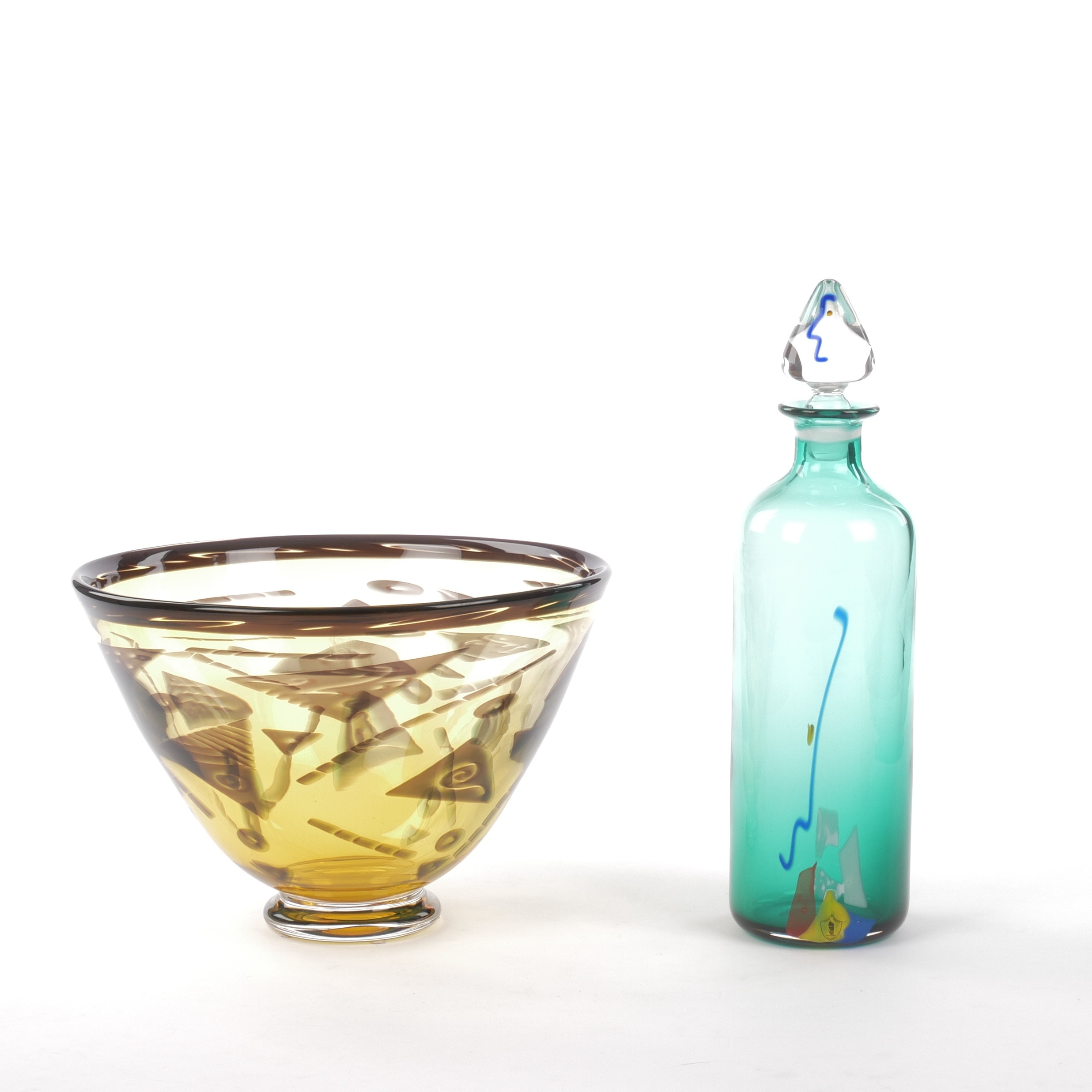 SKÅL OCH KARAFF. Konstglas, Sjöhyttan, signerade.