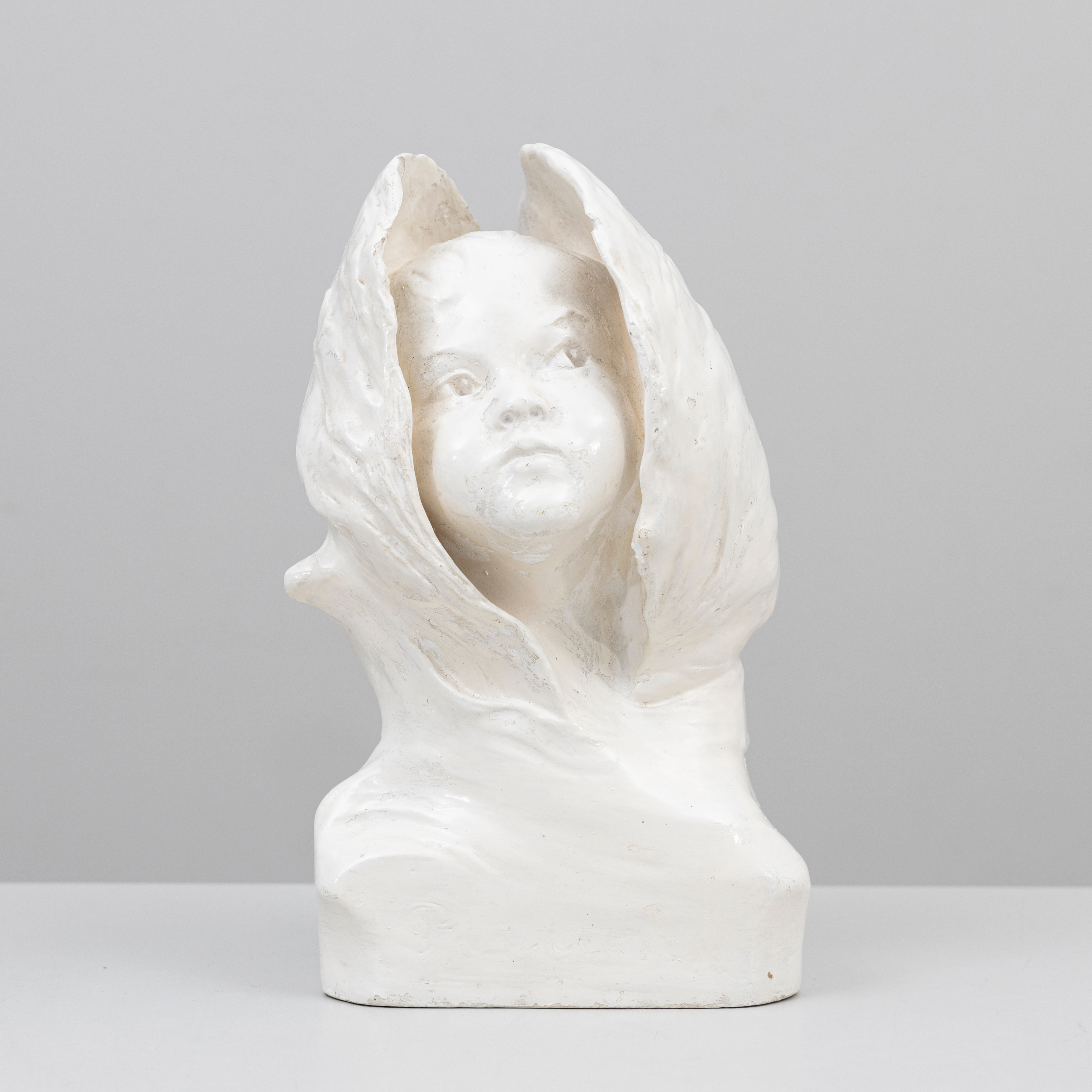 VERNER ÅKERMAN. Skulptur, "Pärlan", gips, signerad.