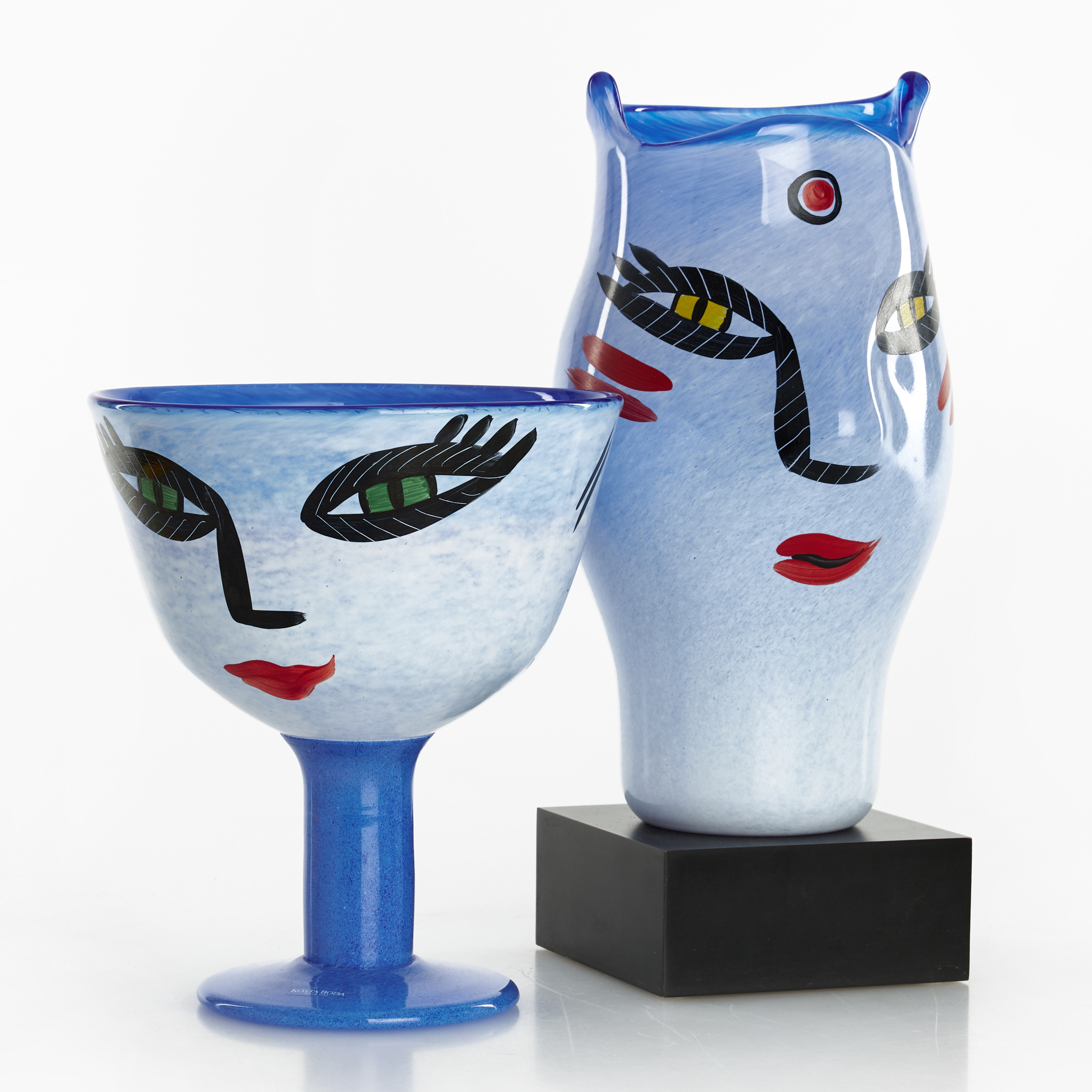 ULRICA HYDMAN-VALLIEN. Vas & skål på fot, "Open Minds", Artist Collection, Kosta Boda.